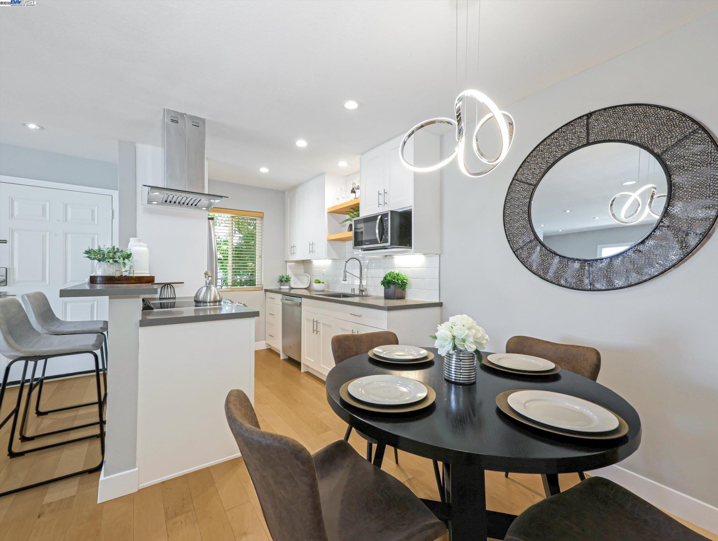 44 Lodato Ave Apt 212