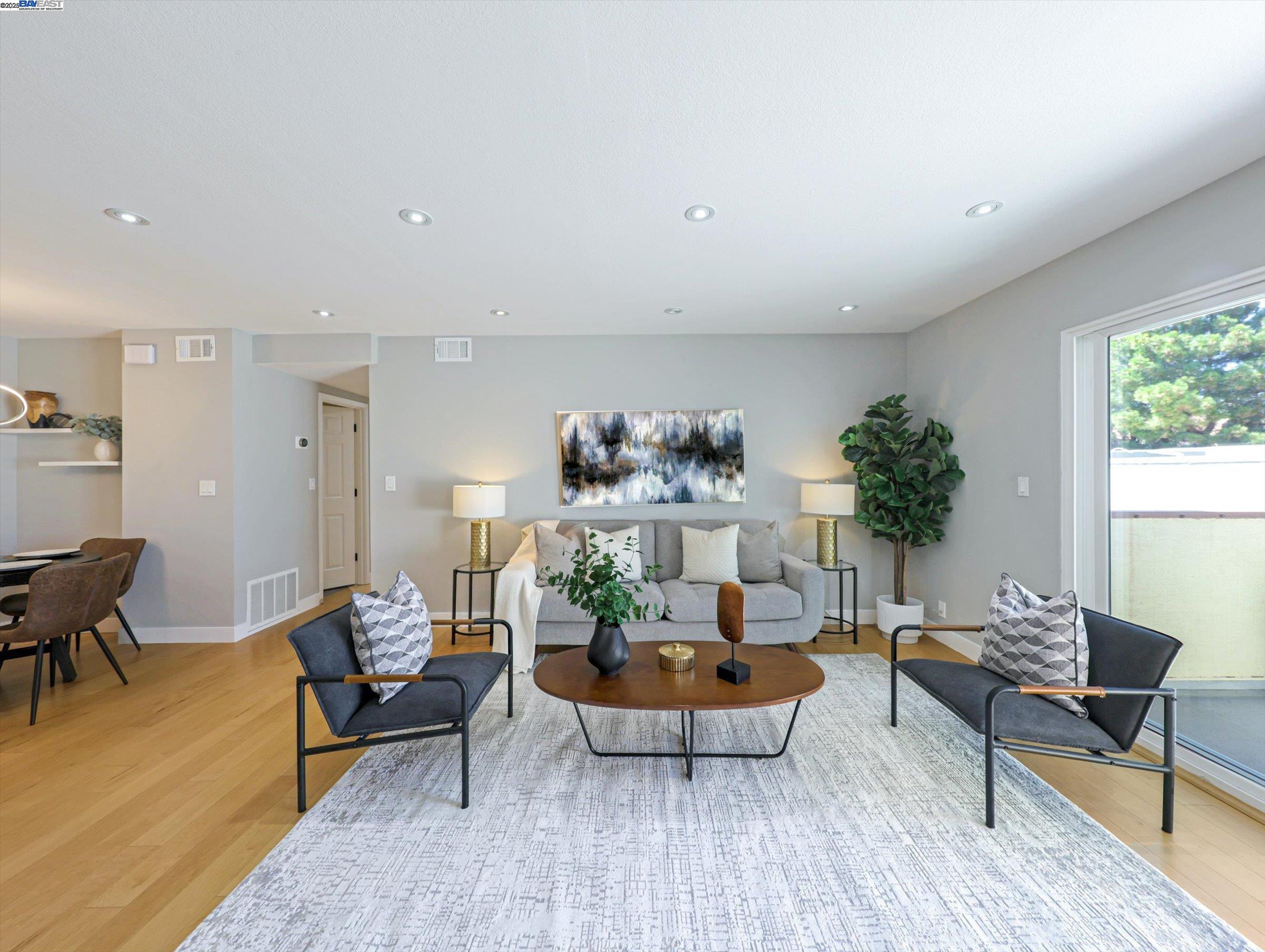 44 Lodato Ave Apt 212