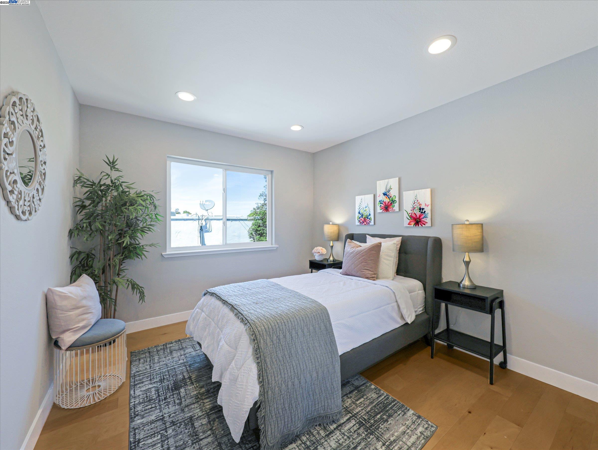 44 Lodato Ave Apt 212