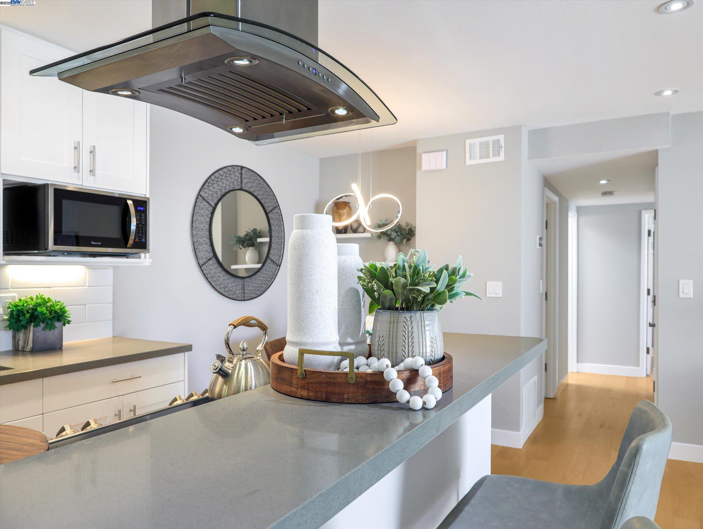 44 Lodato Ave Apt 212