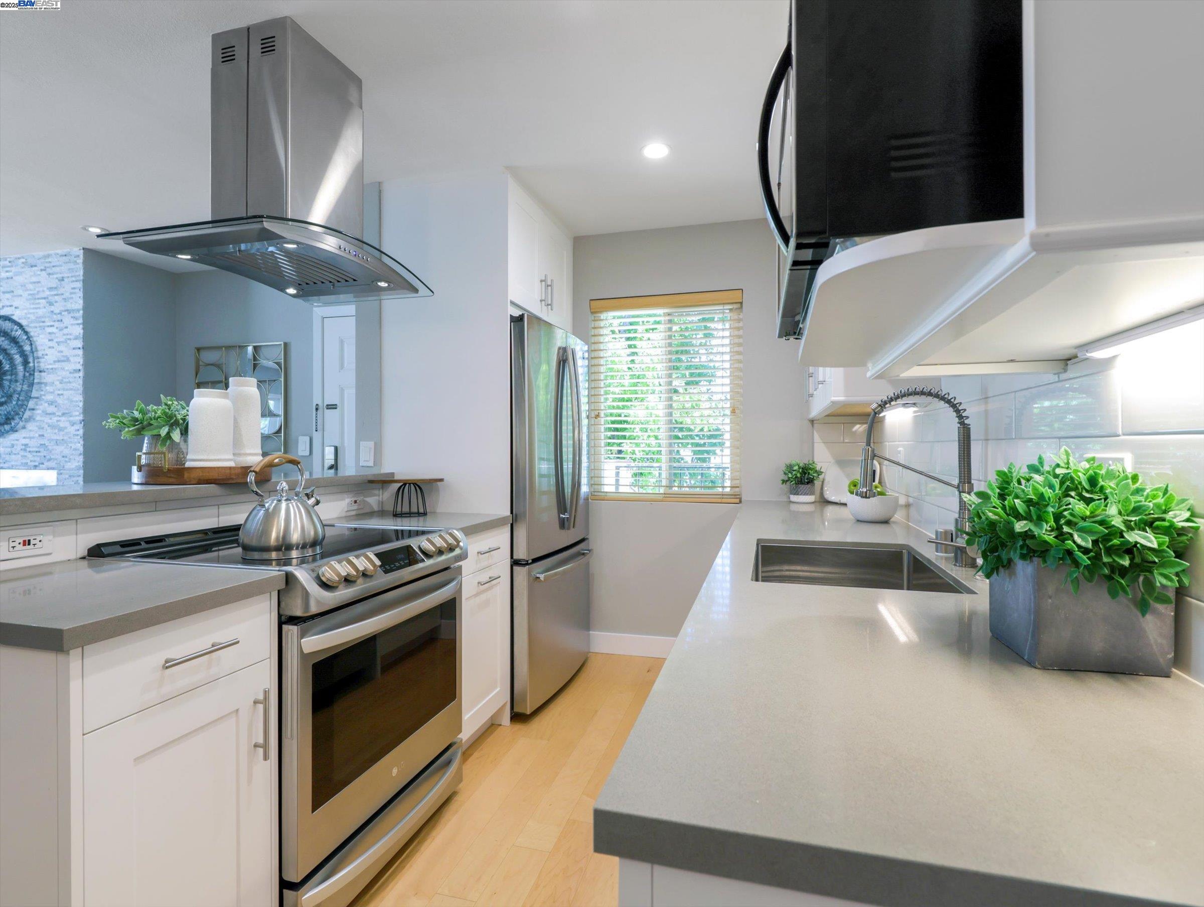 44 Lodato Ave Apt 212