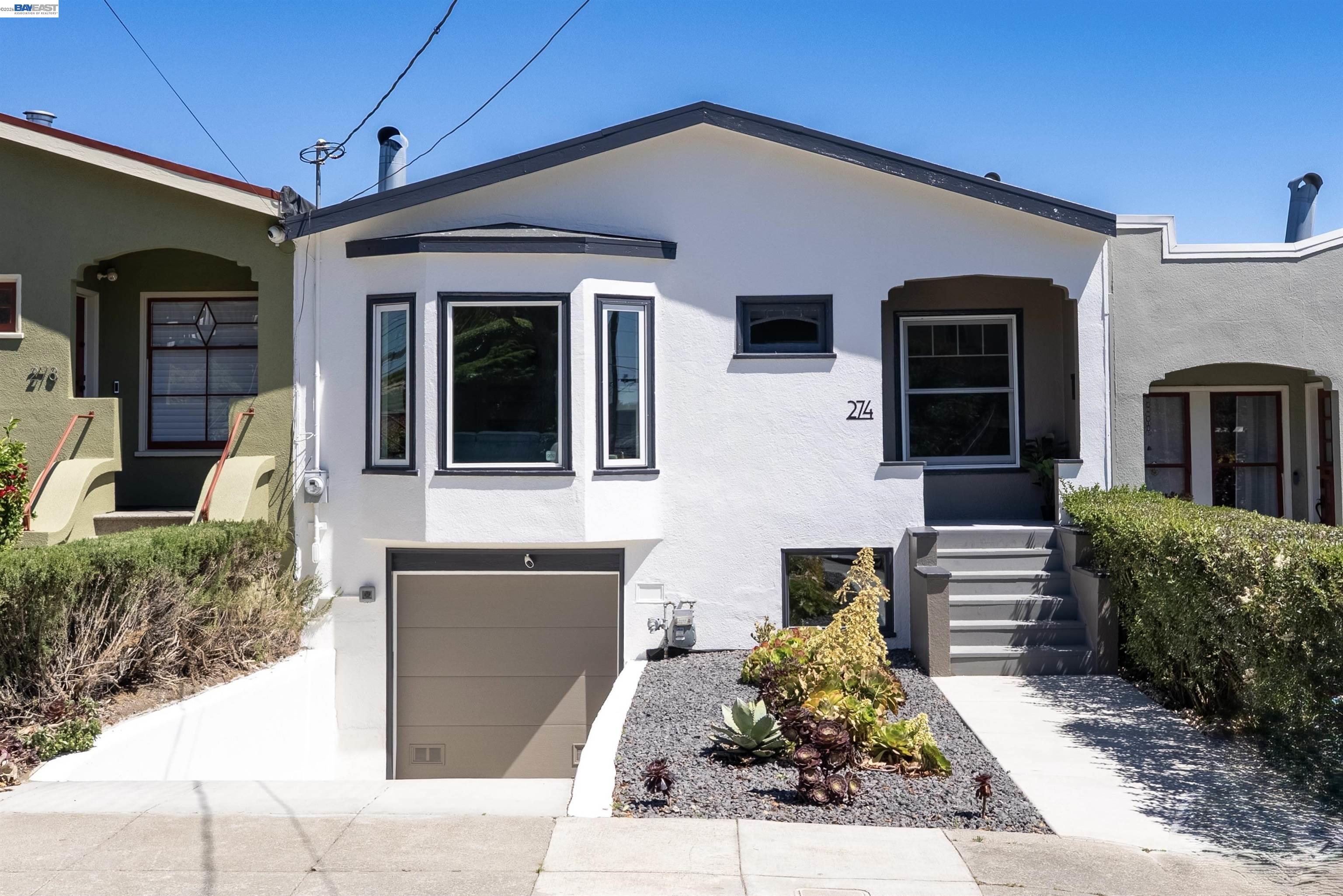 274 Staples Ave