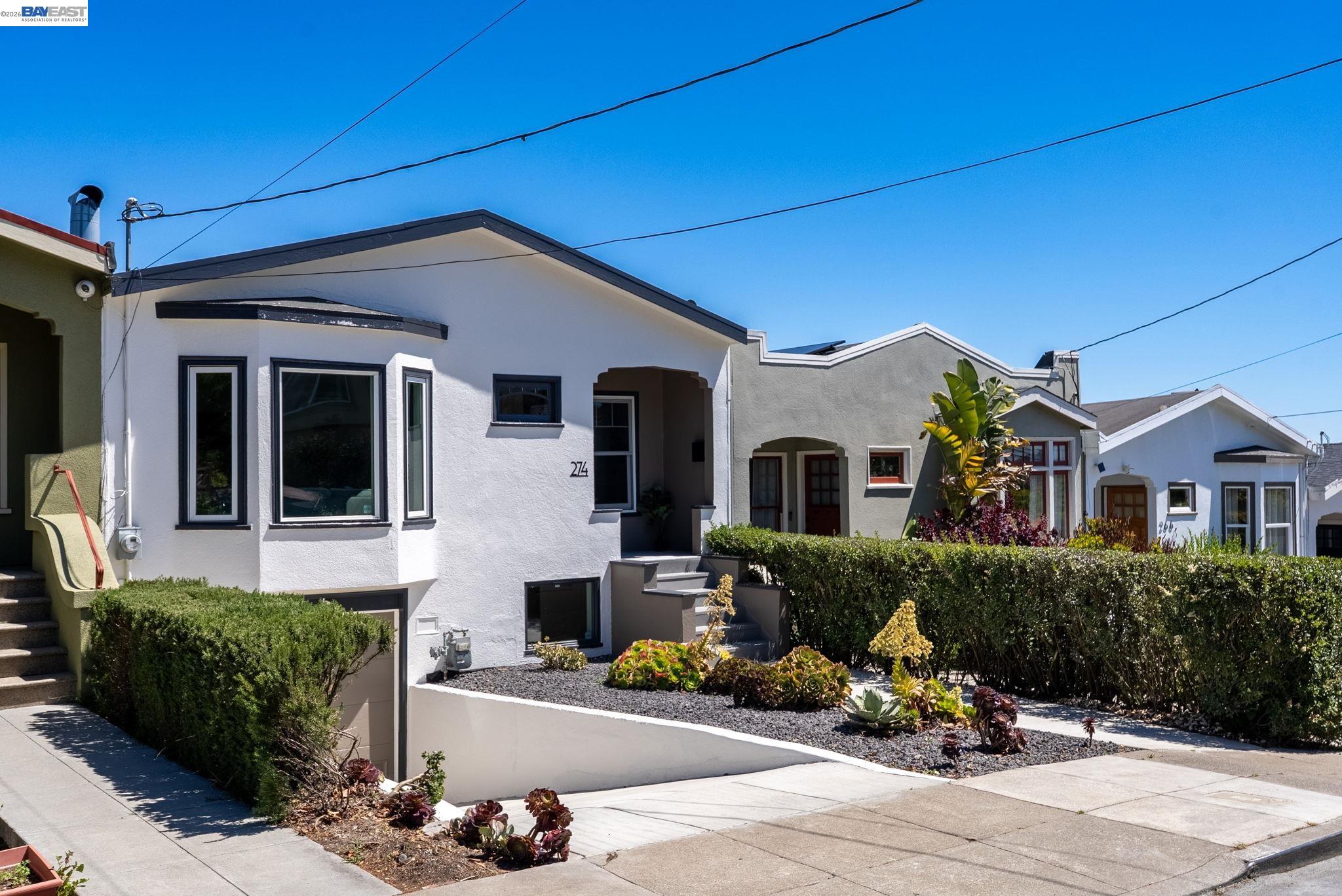 274 Staples Ave