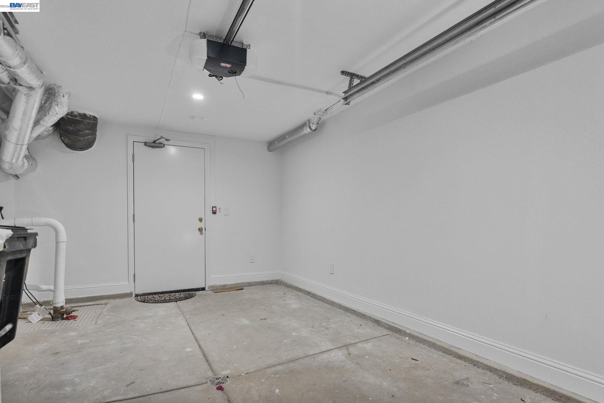274 Staples Ave
