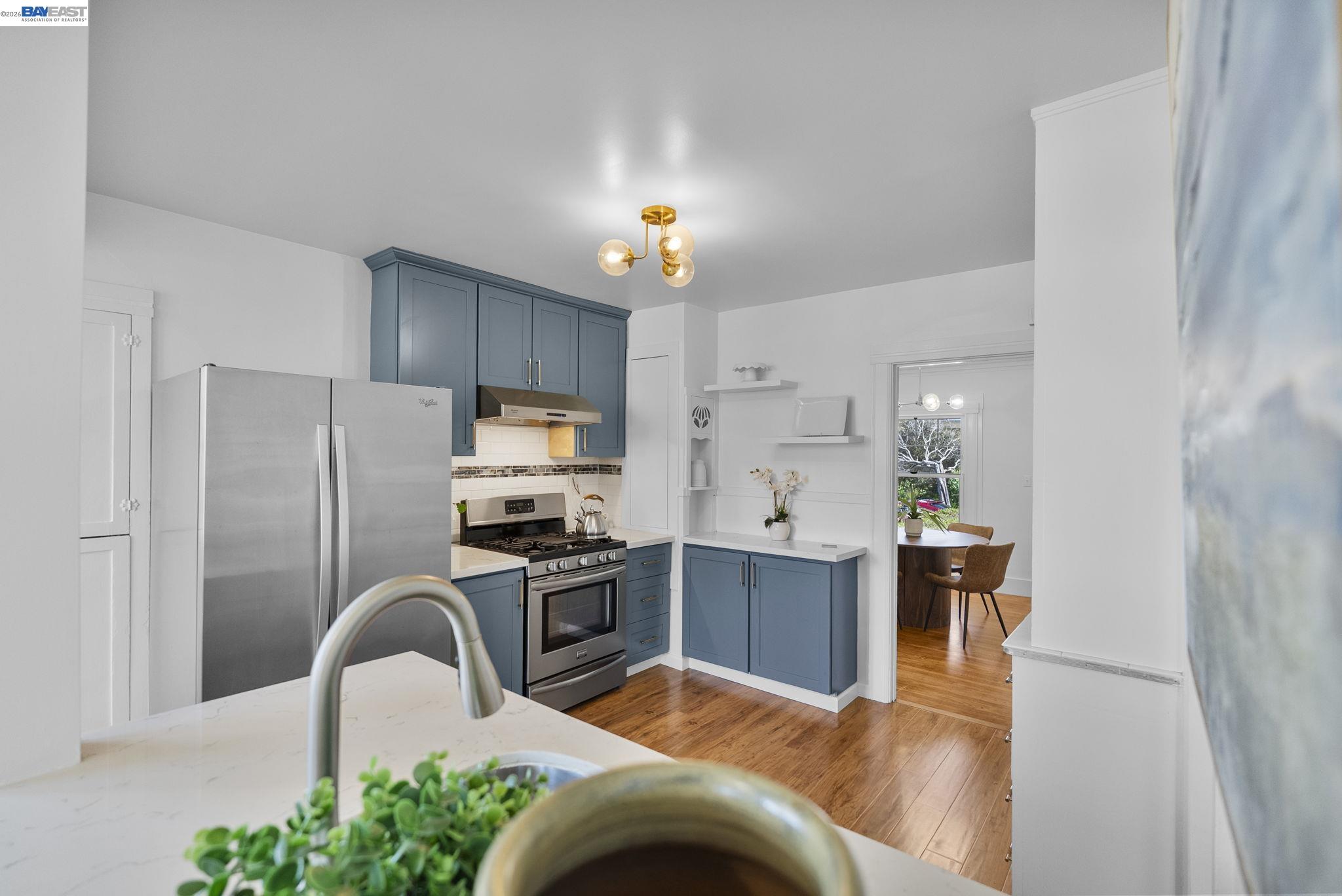 274 Staples Ave