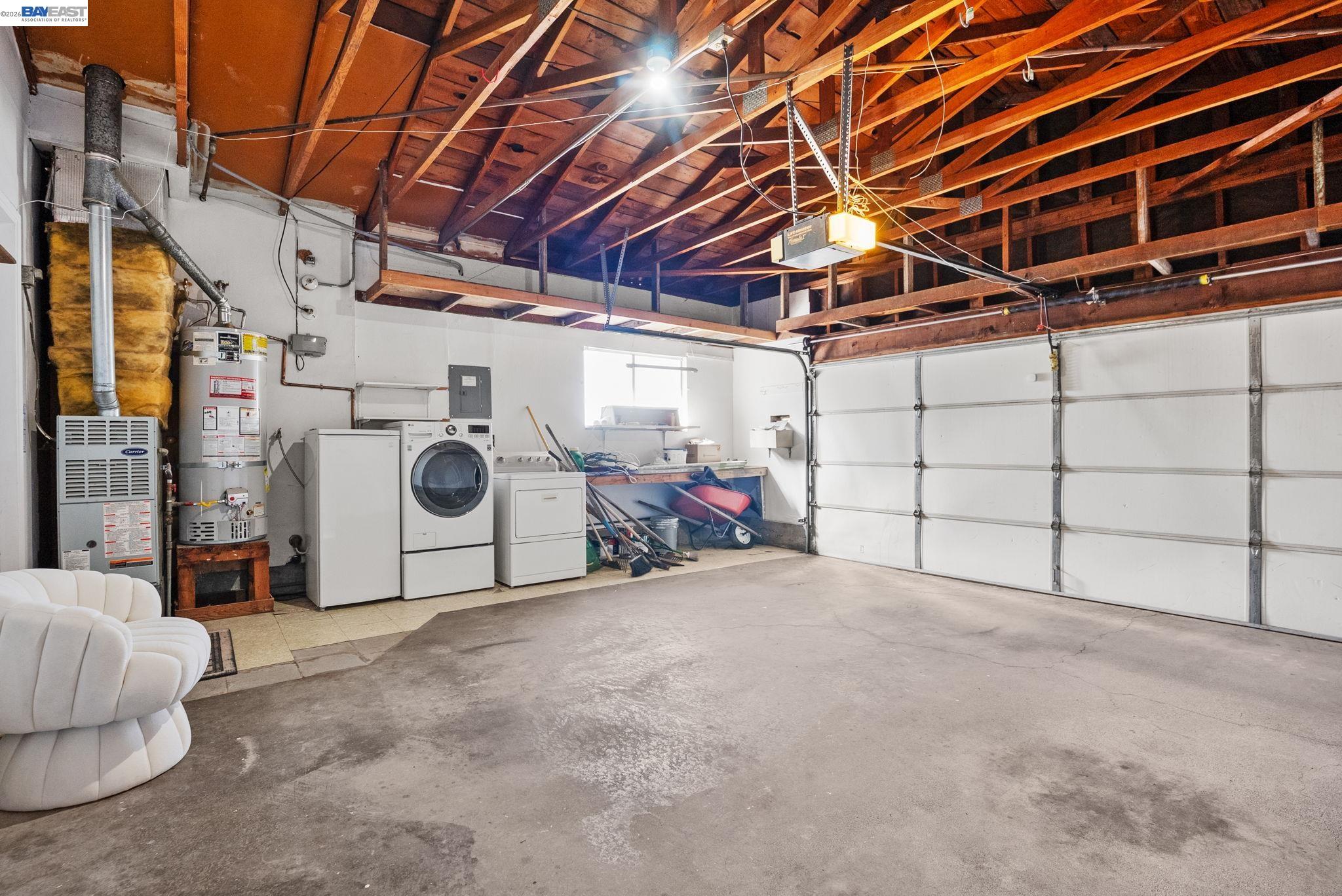1201 Belfair Dr