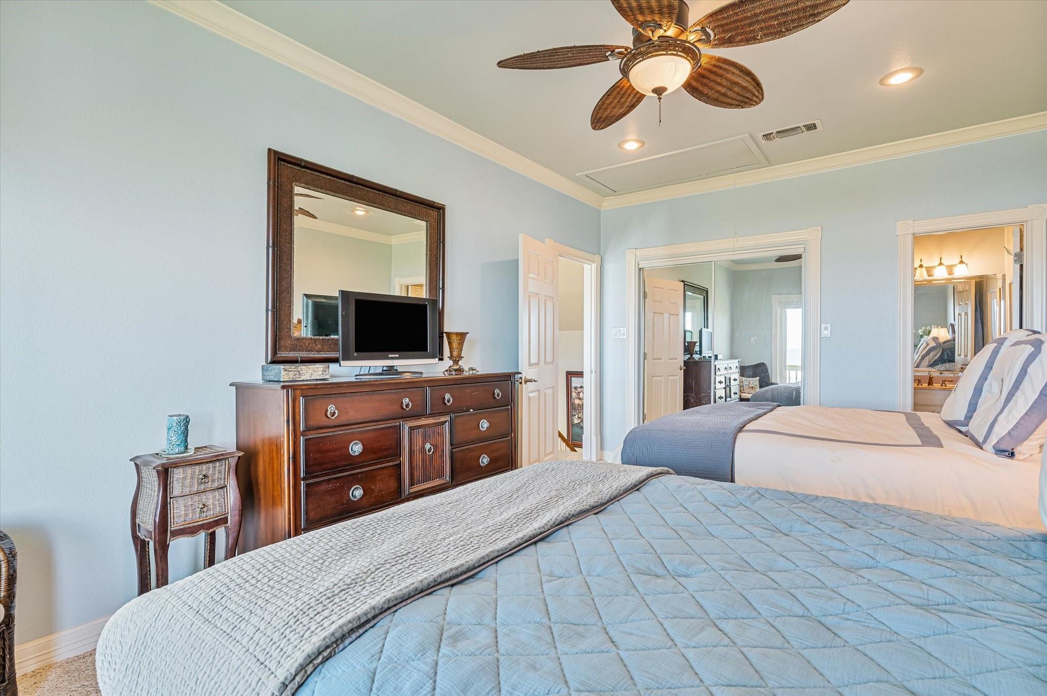 4040 Biscayne Beach Road