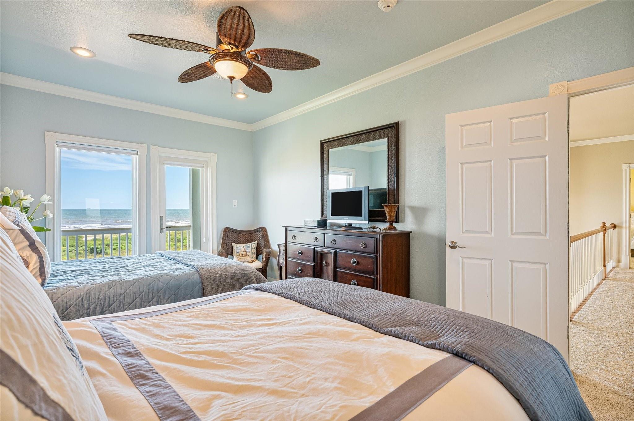 4040 Biscayne Beach Road