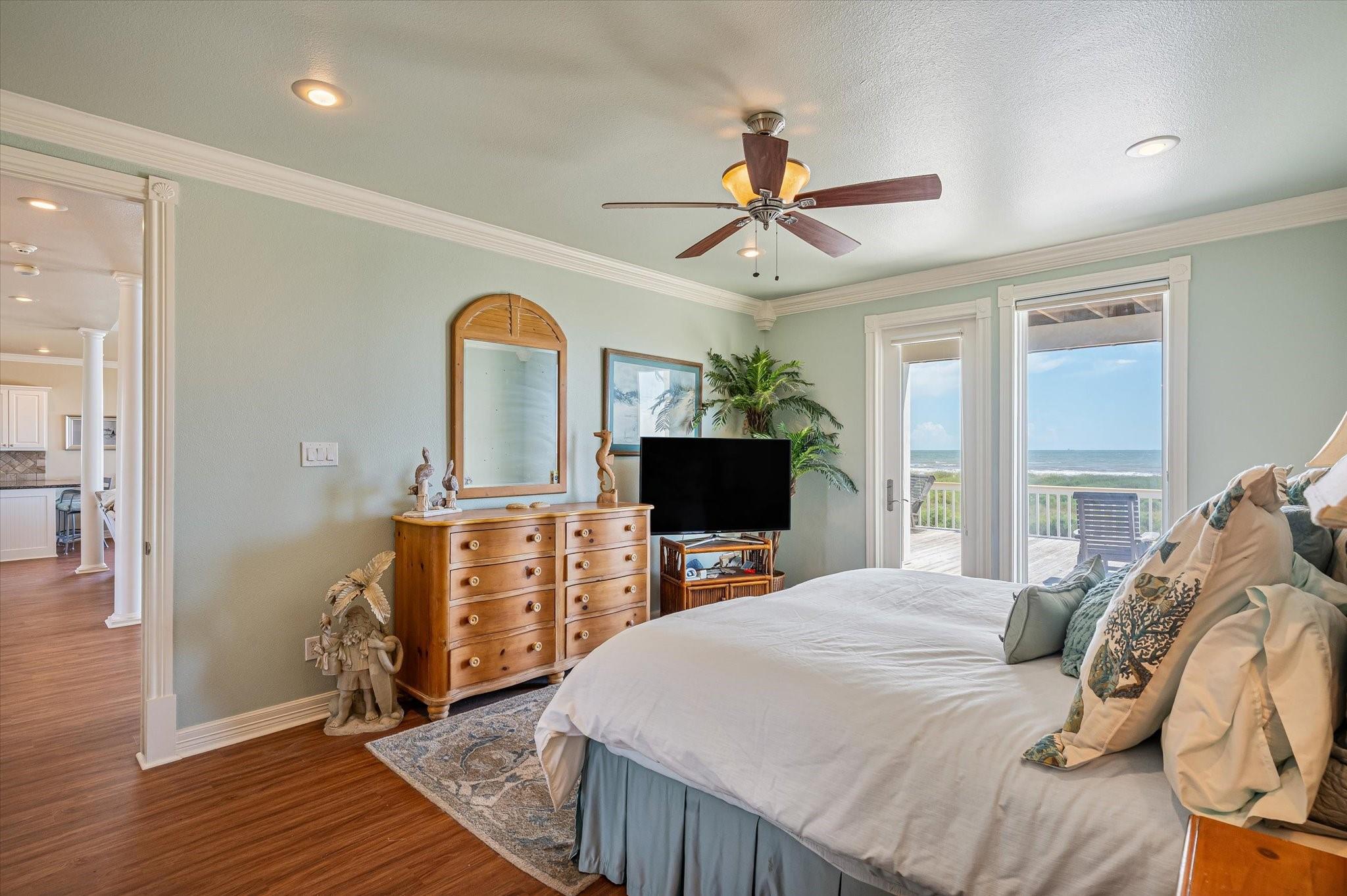 4040 Biscayne Beach Road