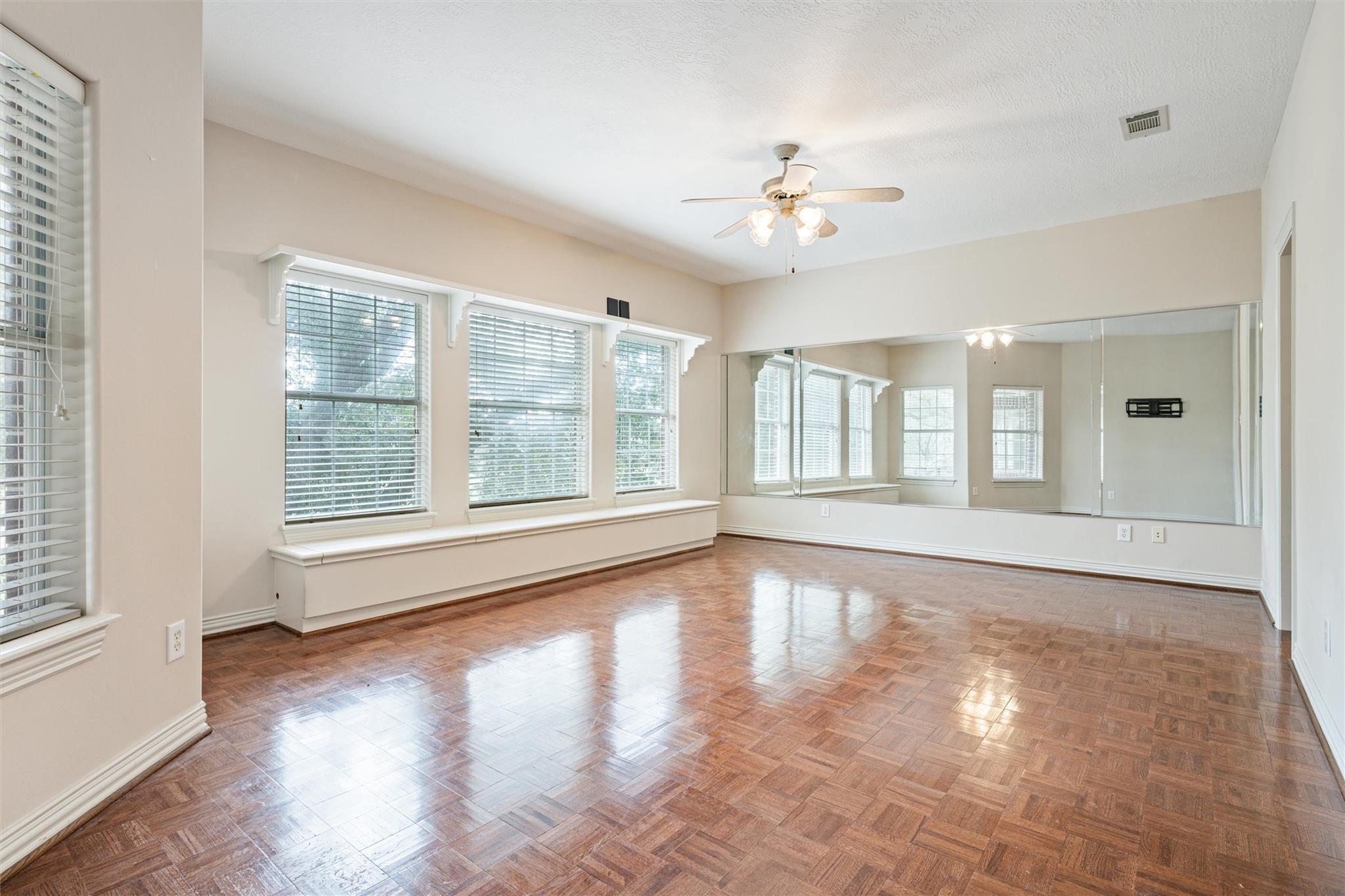 3311 El Dorado Boulevard