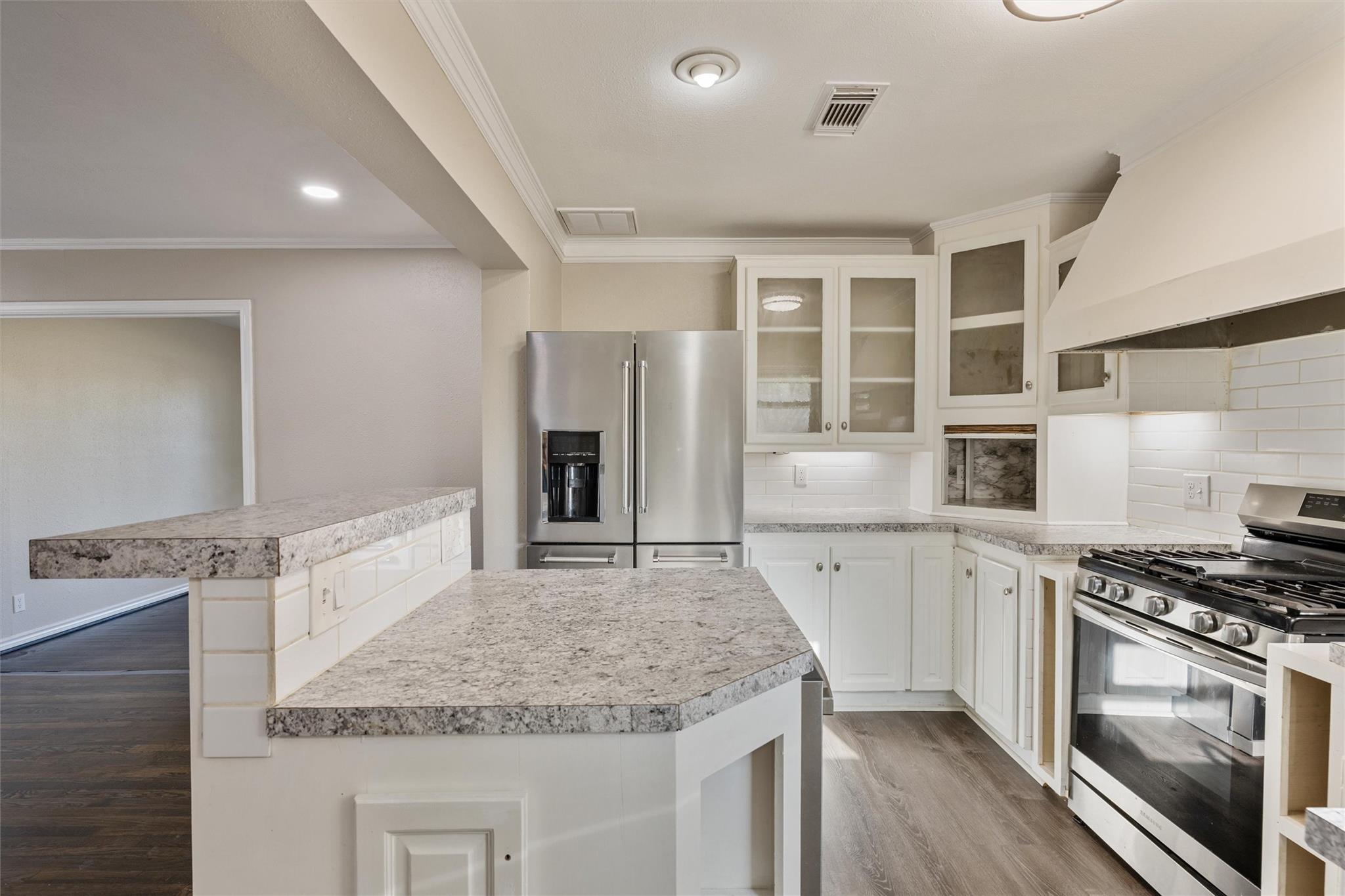 918 Martha Street