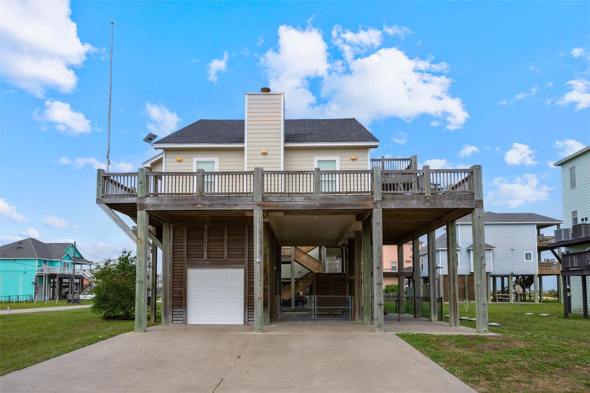 700 Palmetto Drive