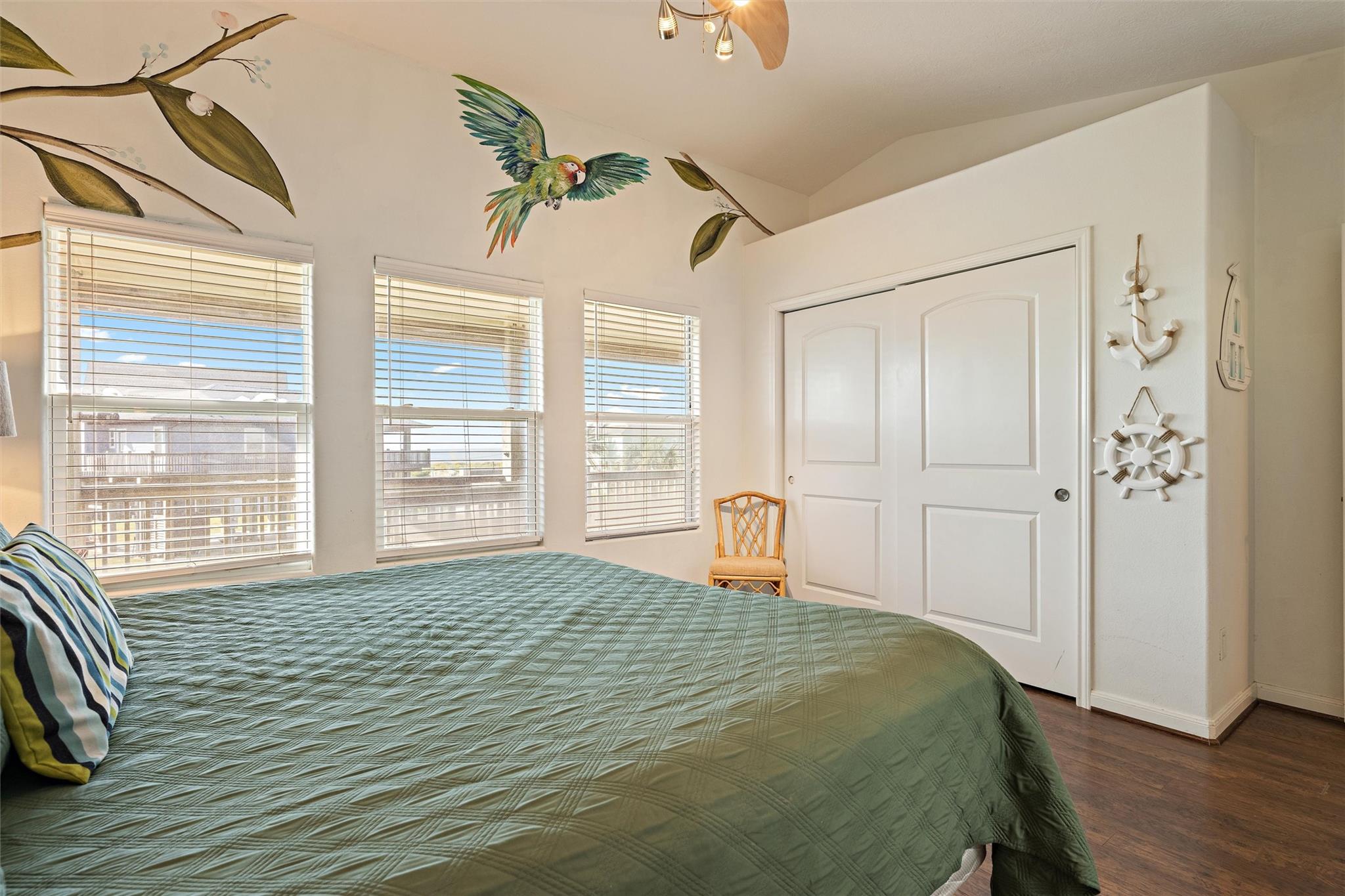 846 S Crystal Beach Road