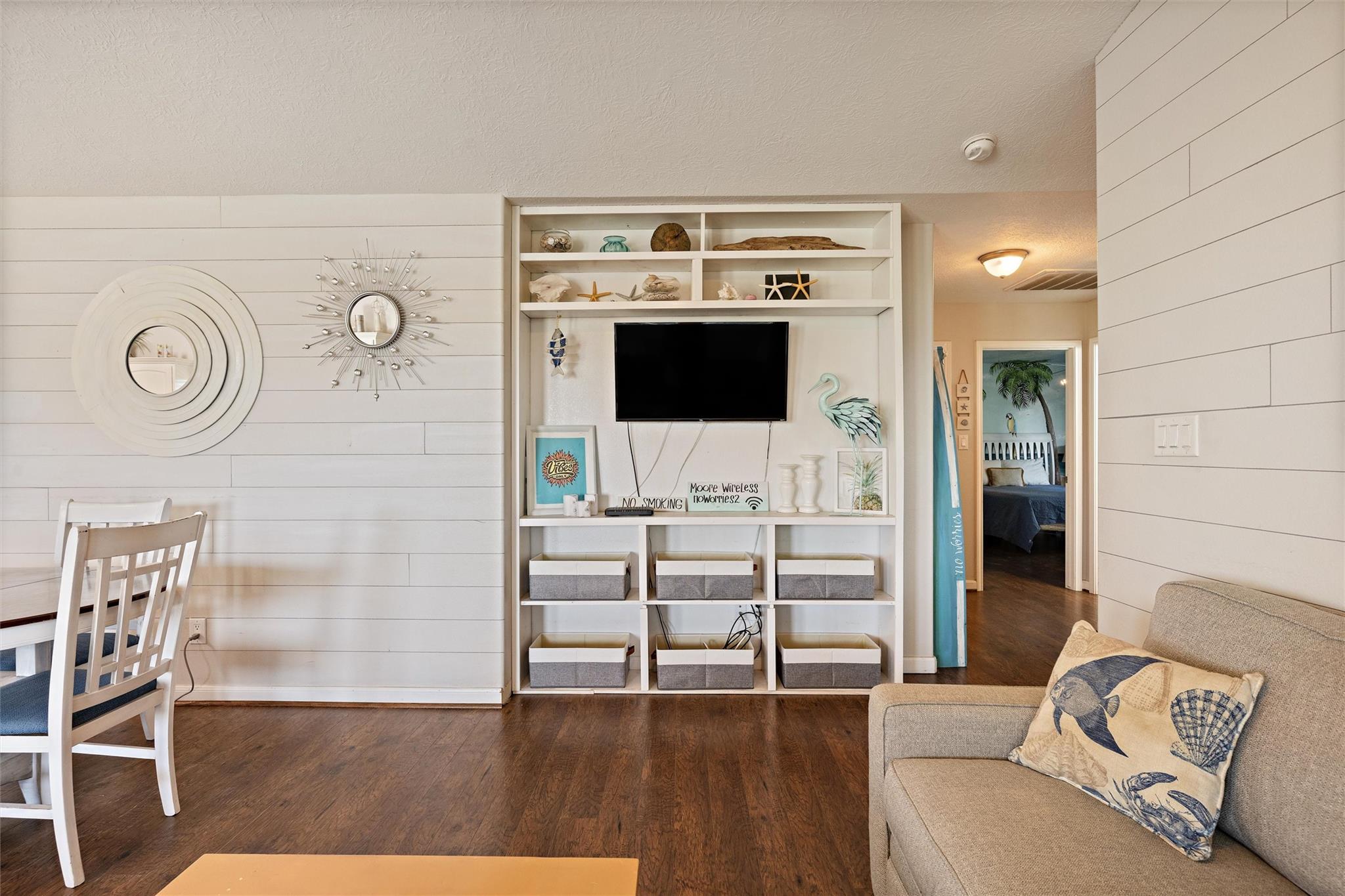 846 S Crystal Beach Road
