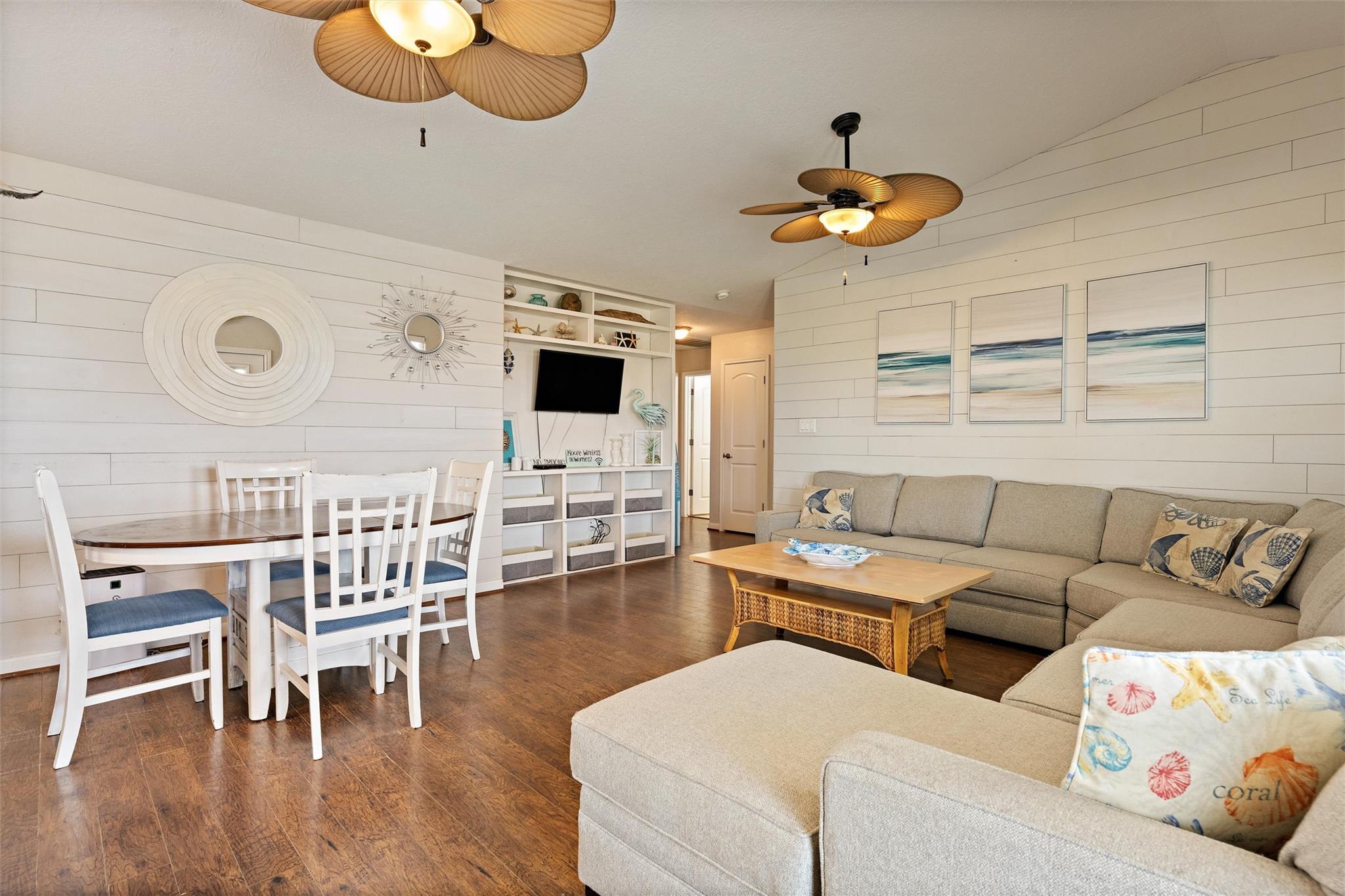 846 S Crystal Beach Road