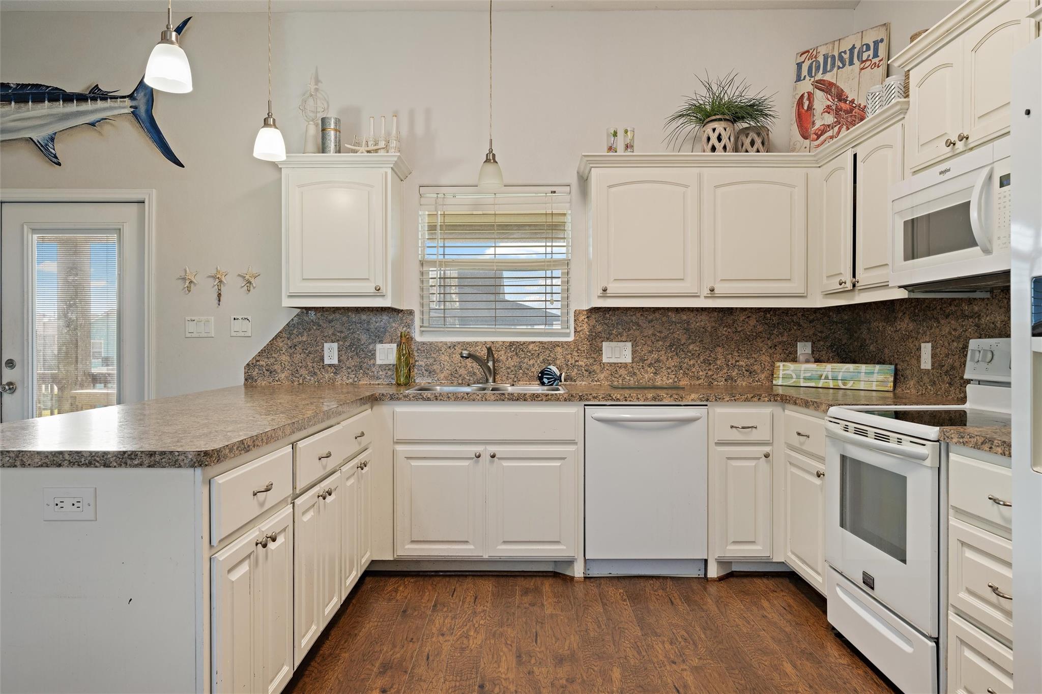 846 S Crystal Beach Road