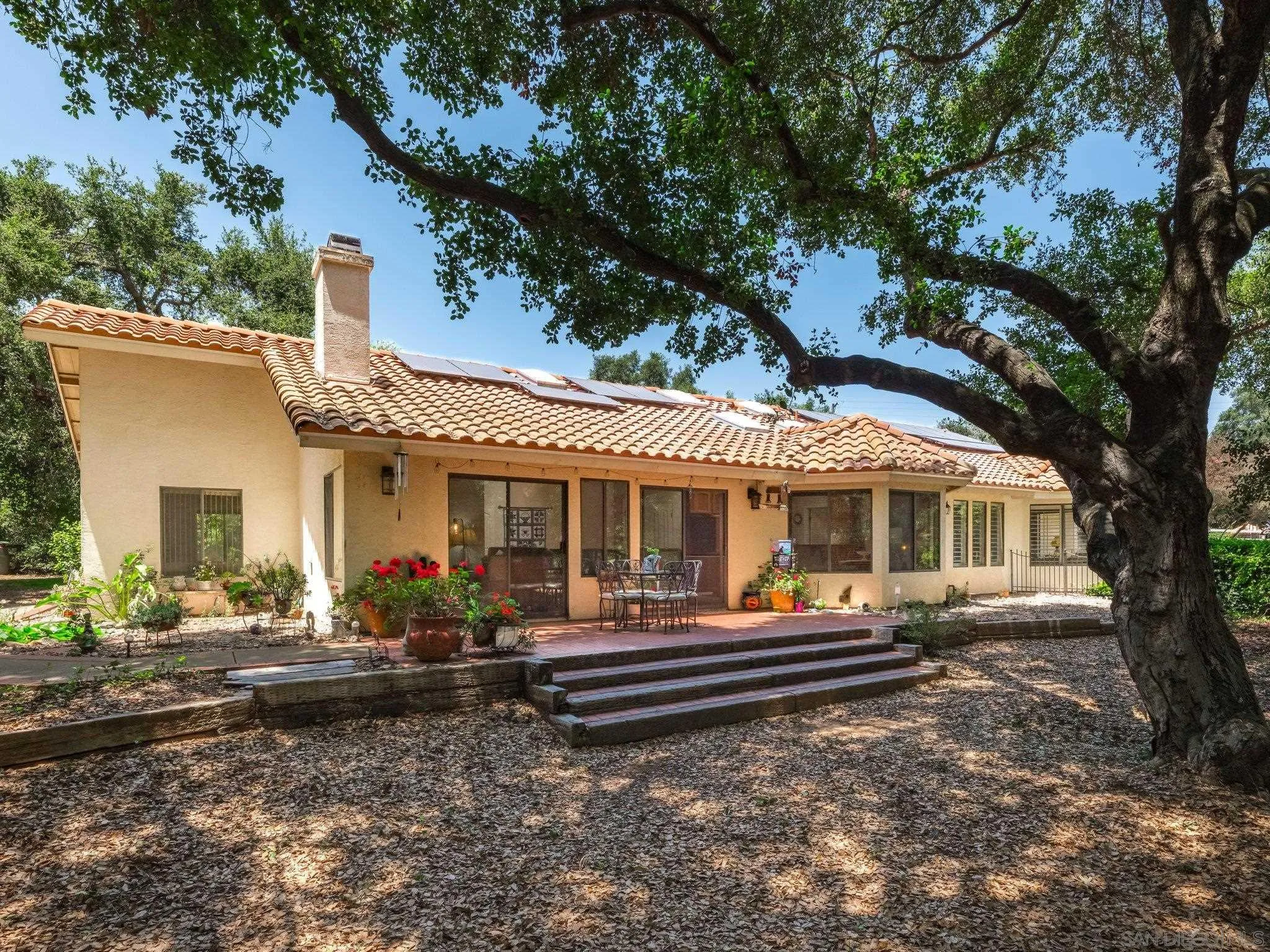 16635 Shady Oaks Drive