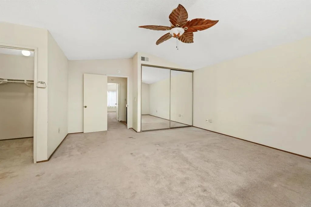 2992 Lexington Circle