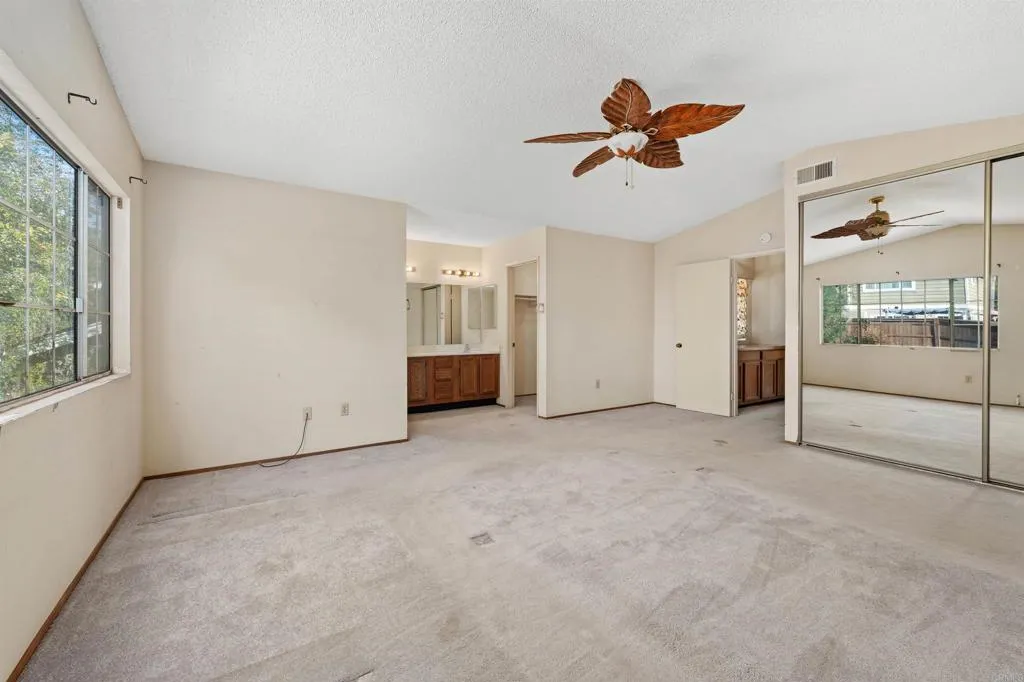 2992 Lexington Circle