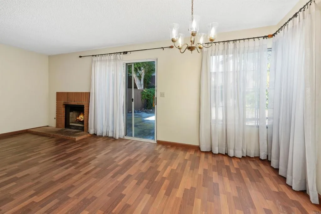 2992 Lexington Circle