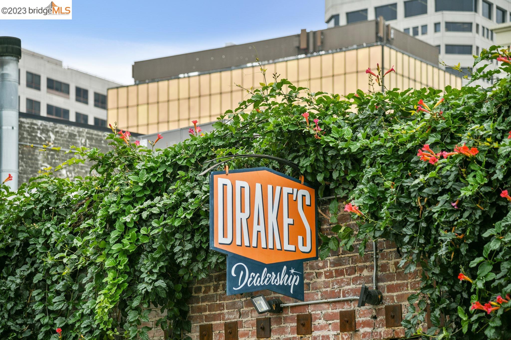 438 W Grand Ave # 520