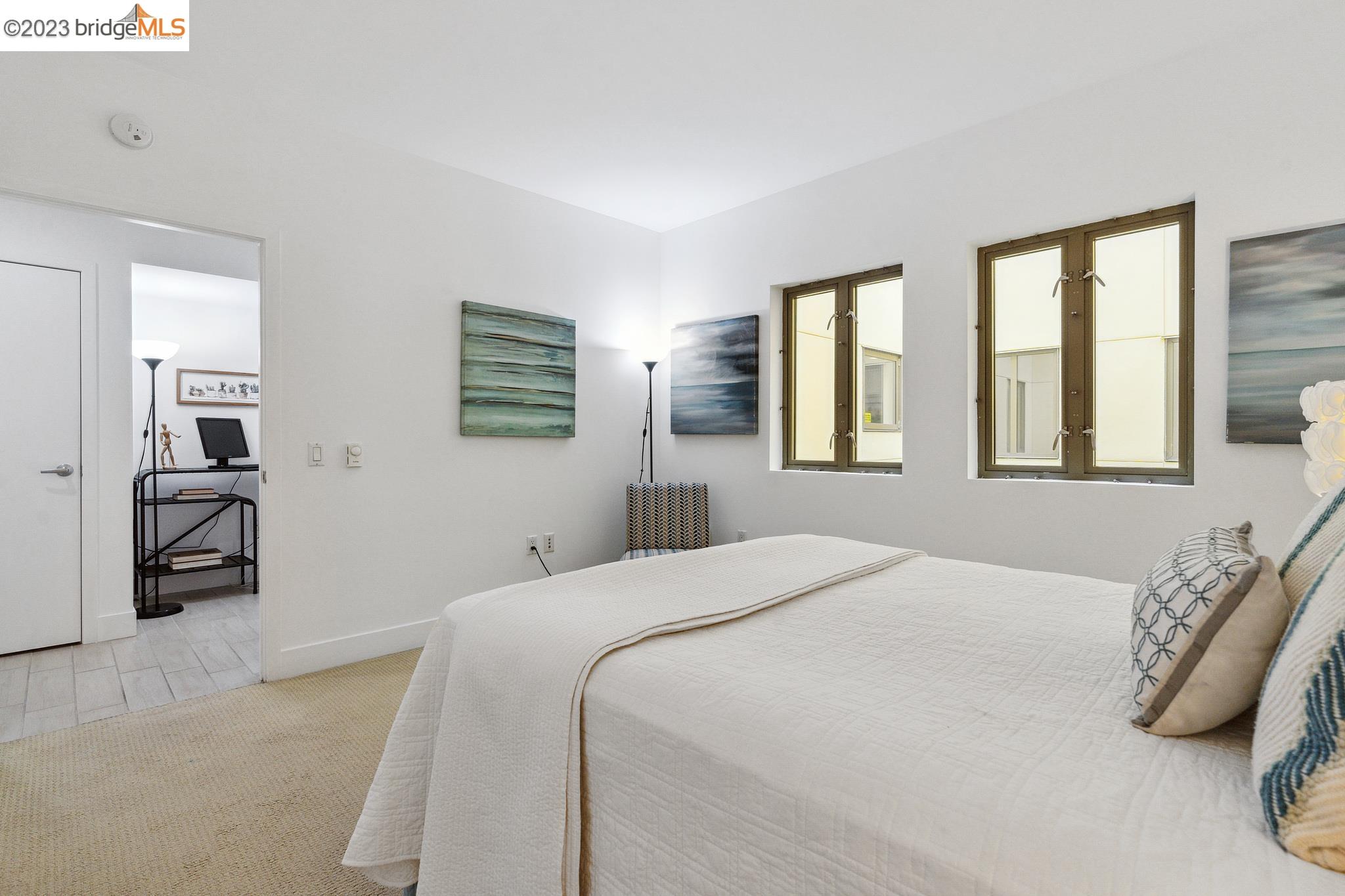 438 W Grand Ave # 520