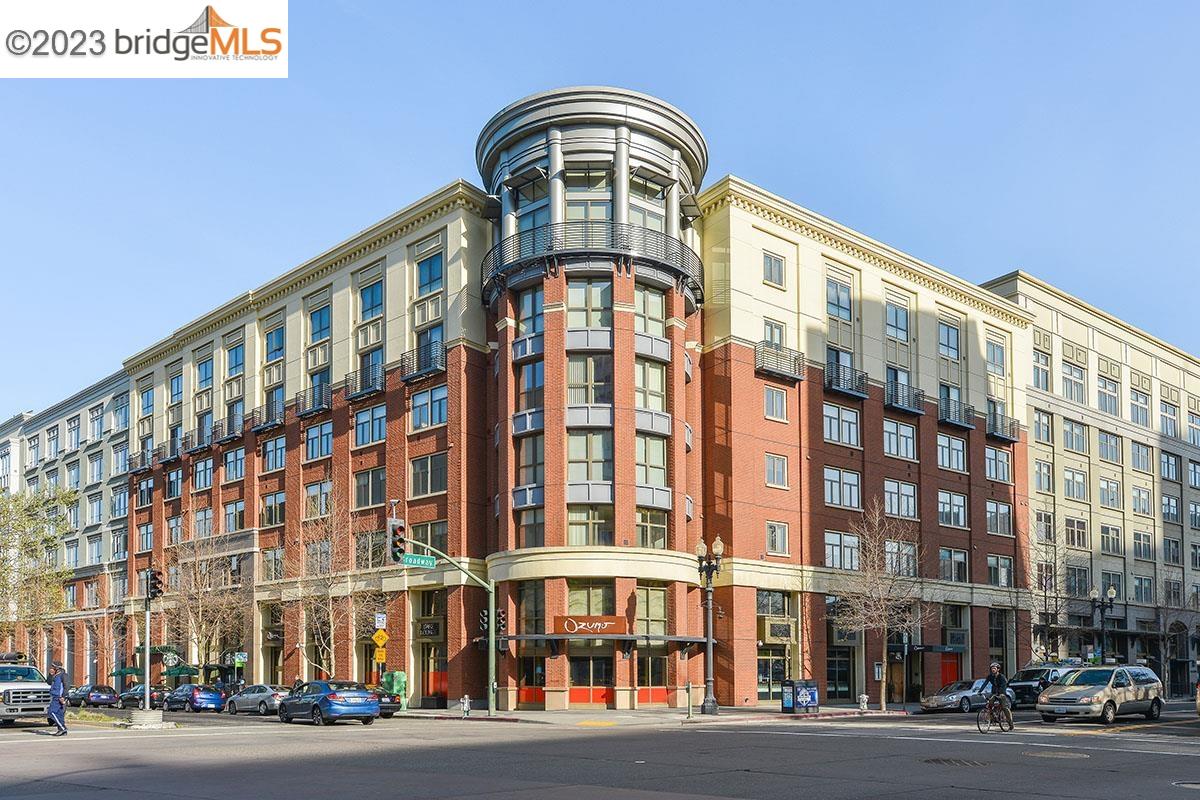 438 W Grand Ave # 520