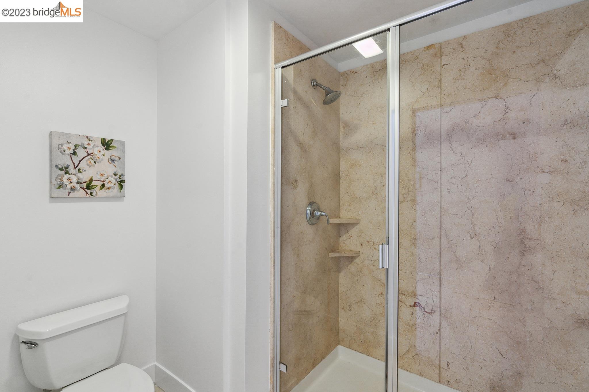 438 W Grand Ave # 520