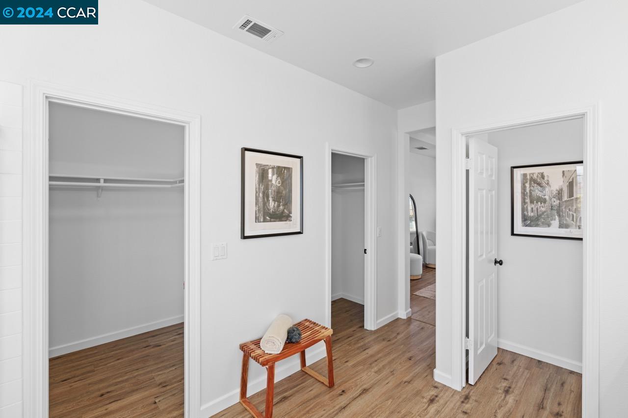 1046 Bending Willow Way