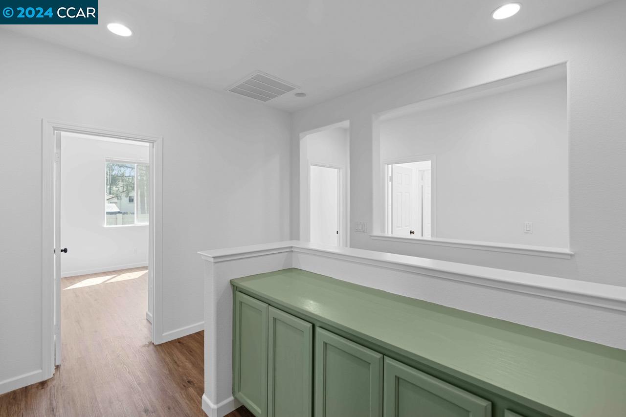 1046 Bending Willow Way