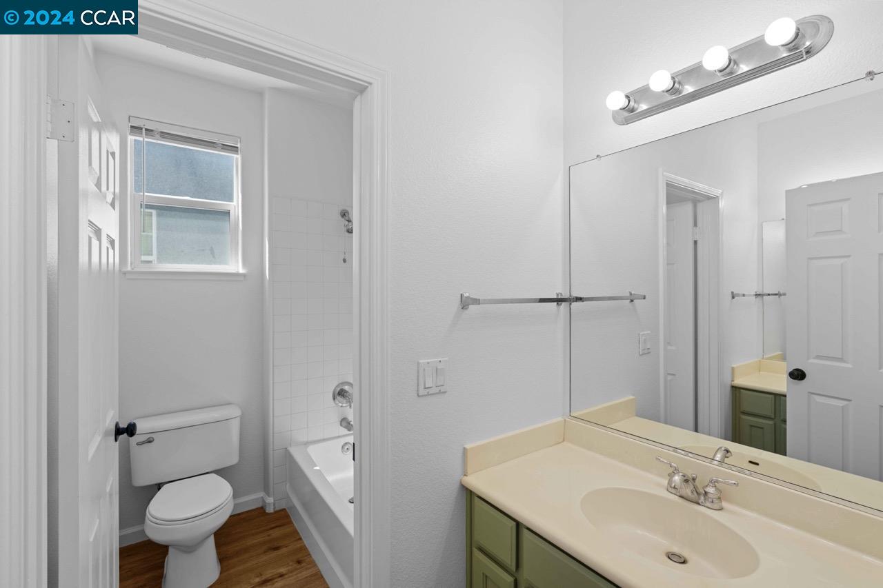 1046 Bending Willow Way