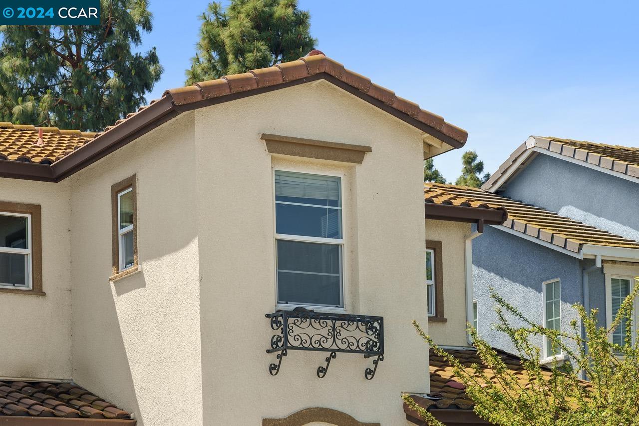 1046 Bending Willow Way