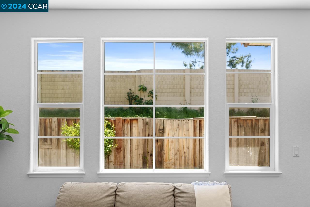 1046 Bending Willow Way