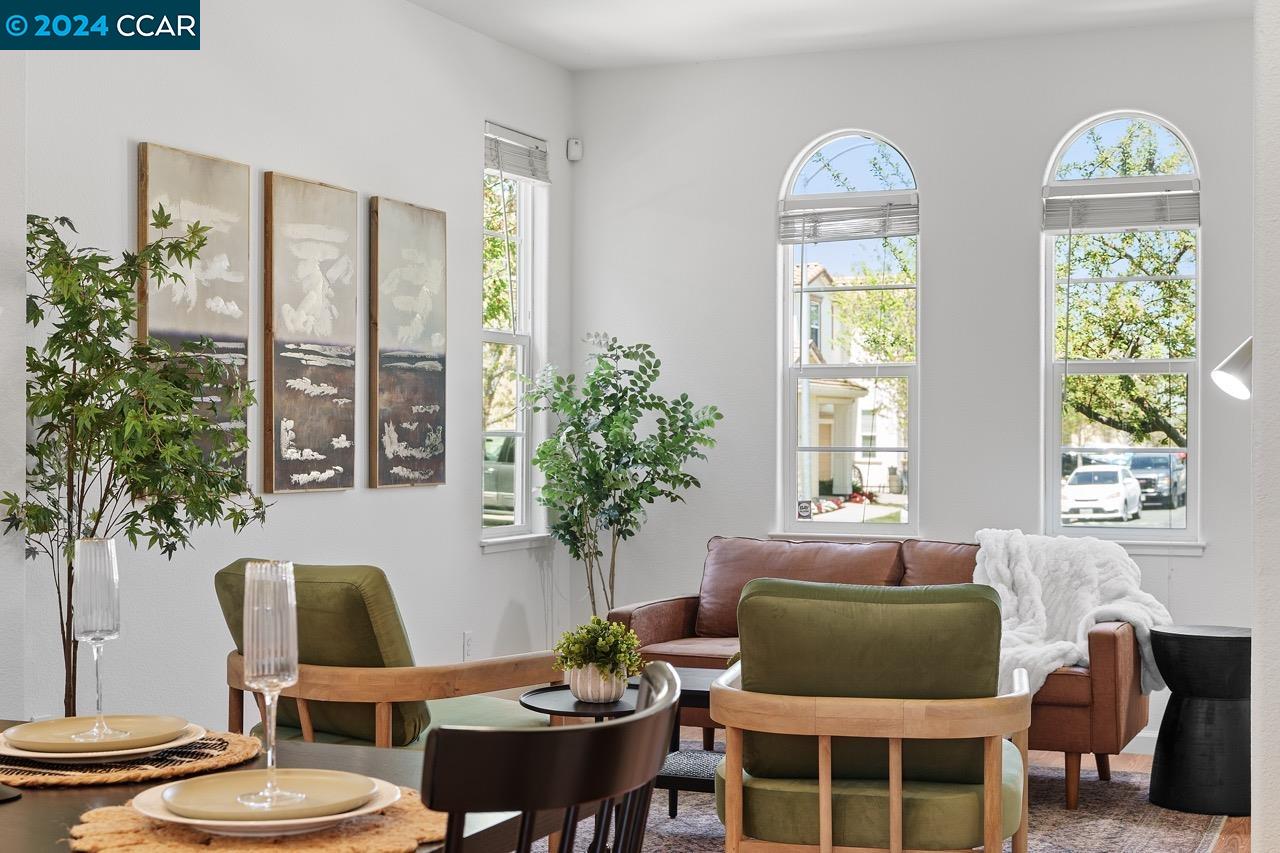 1046 Bending Willow Way