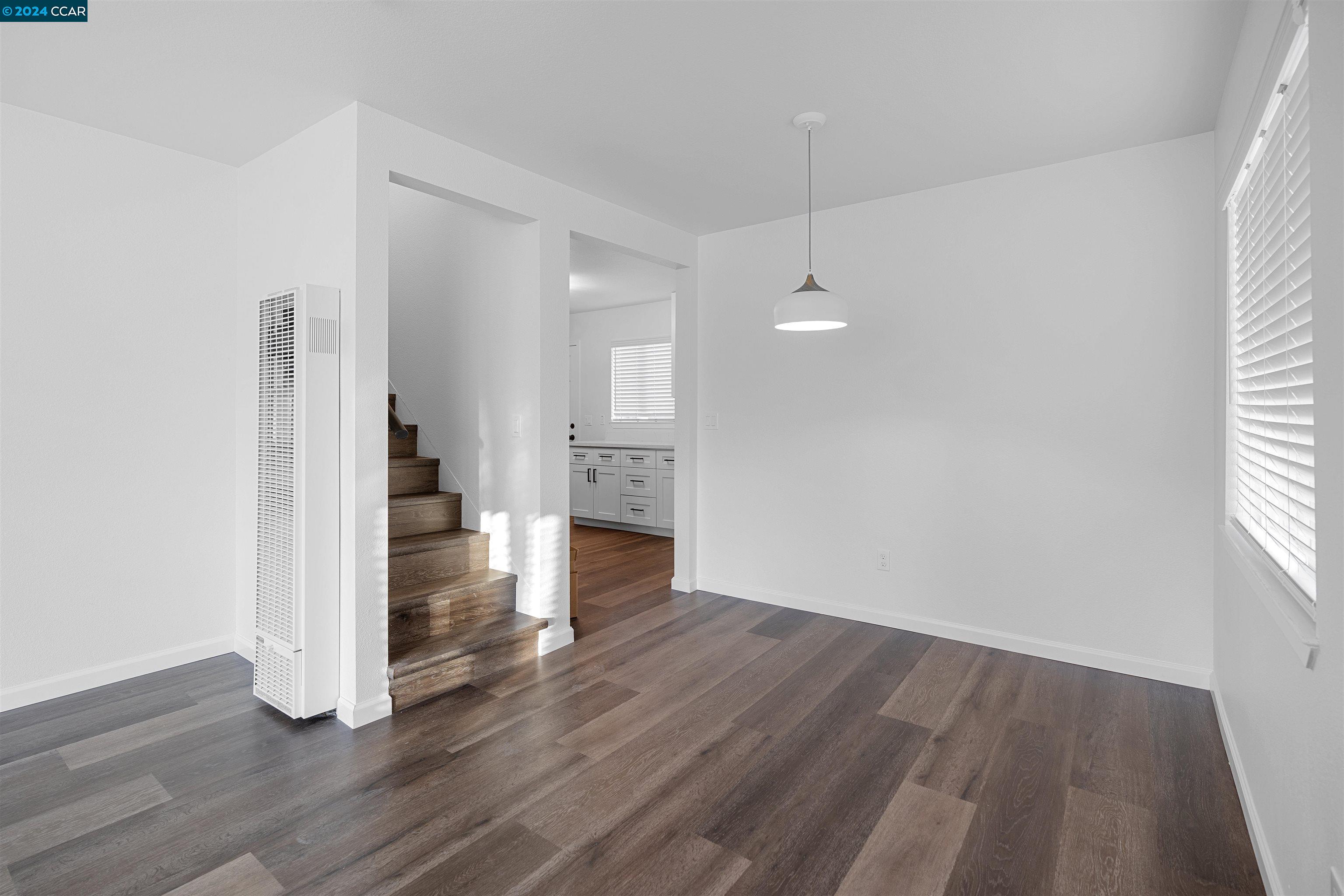 7874-7876 Bancroft Ave.