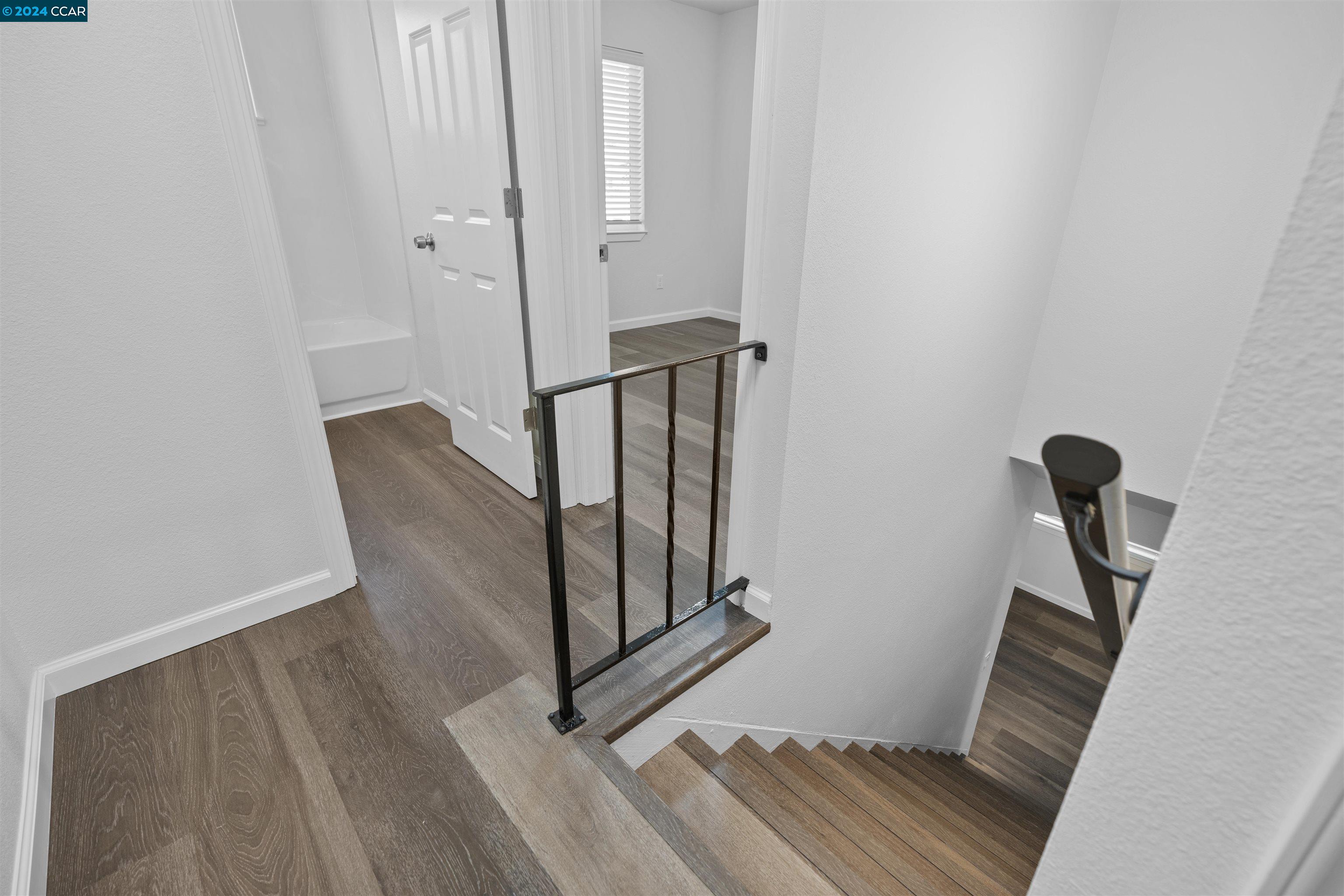 7874-7876 Bancroft Ave.