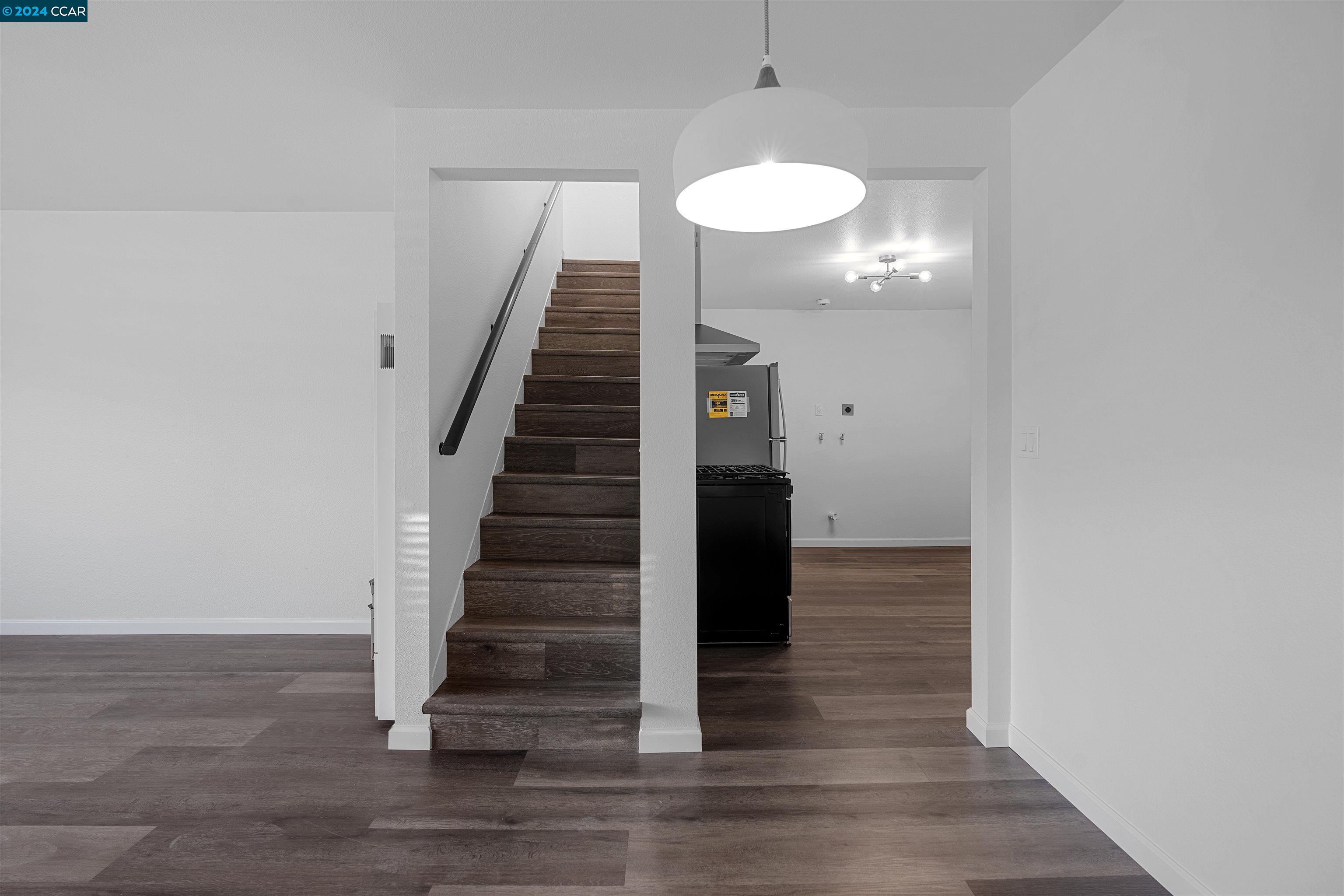 7874-7876 Bancroft Ave.