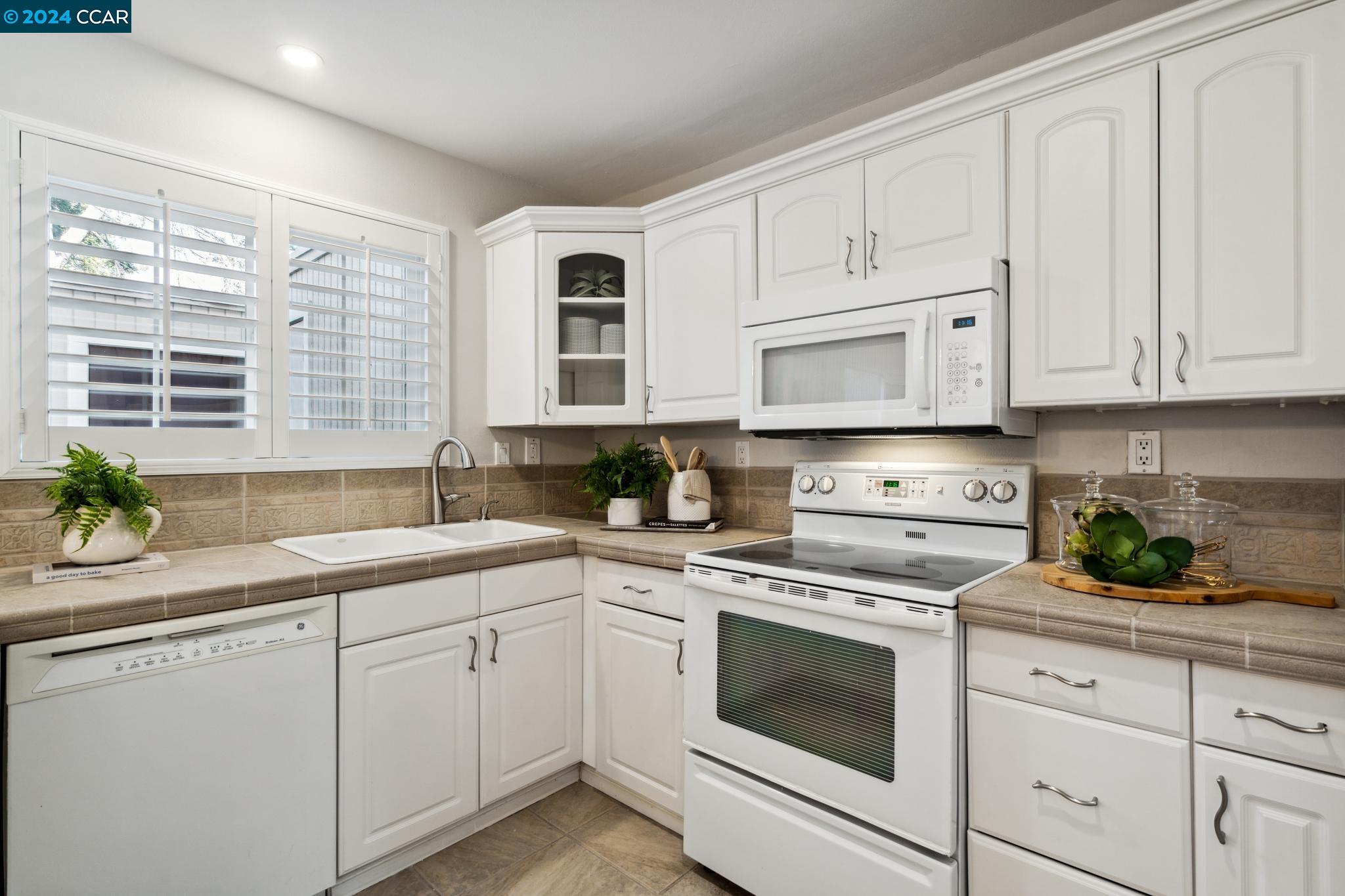 3055 Treat Blvd # 31