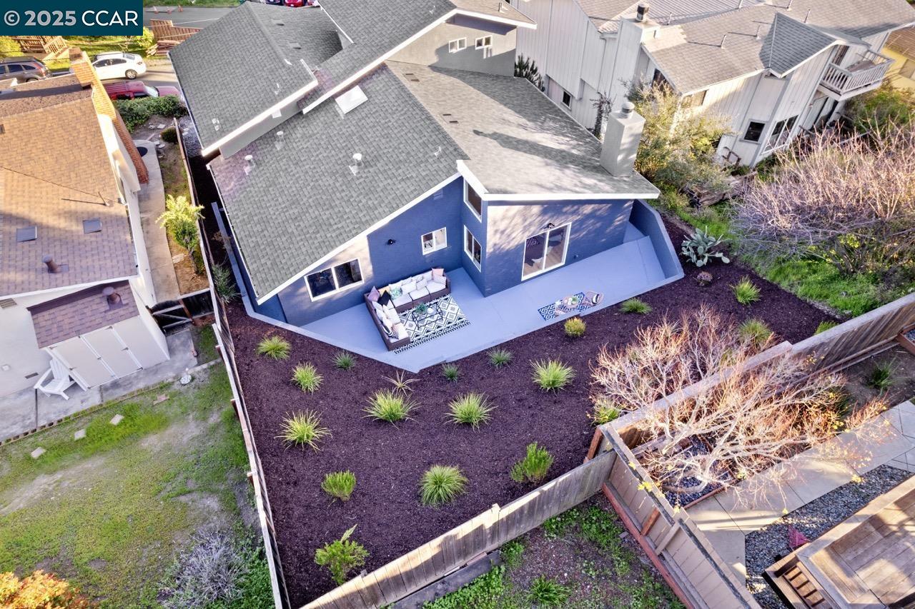 2144 Pomar Vista St.