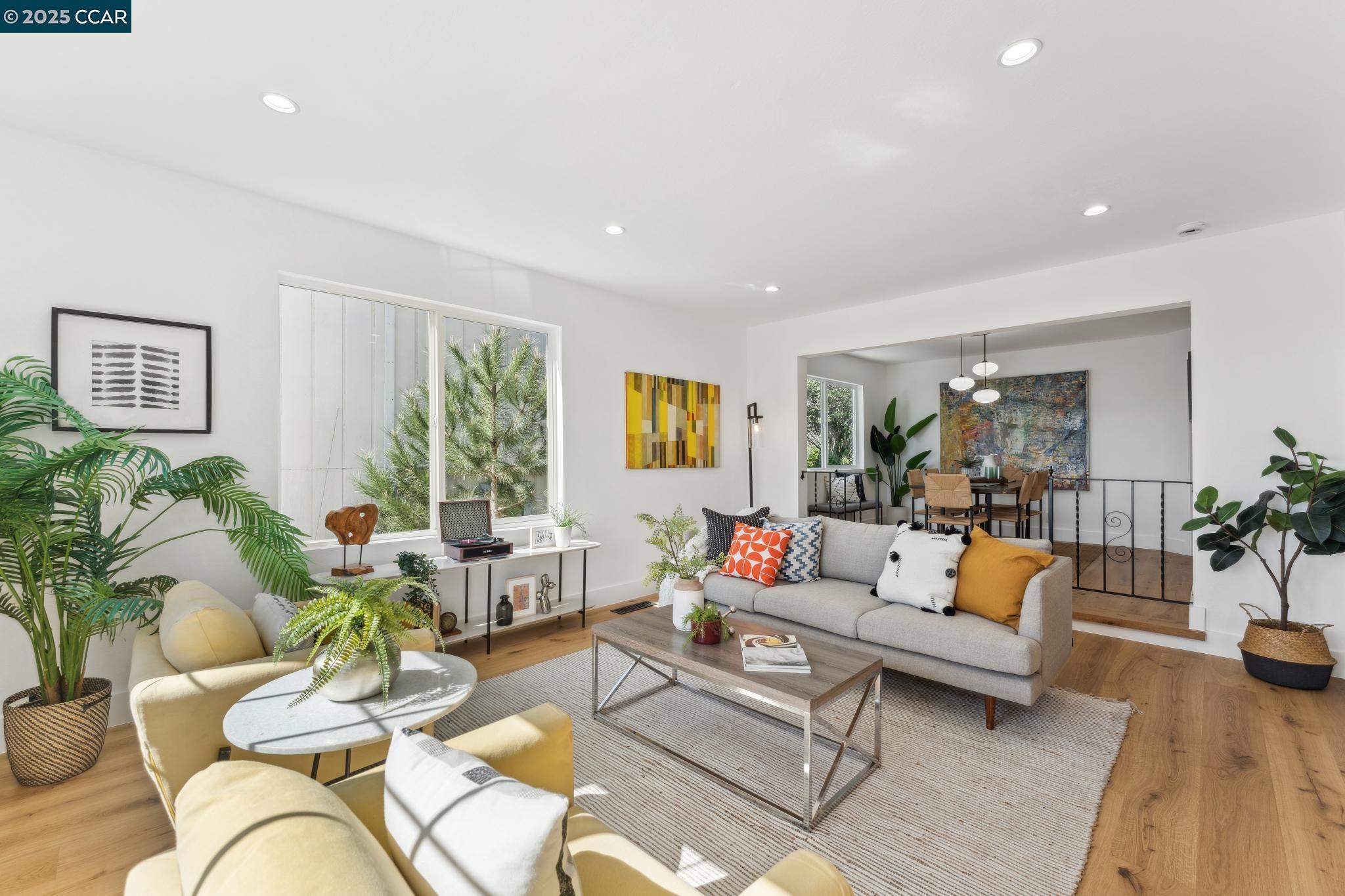 2144 Pomar Vista St.