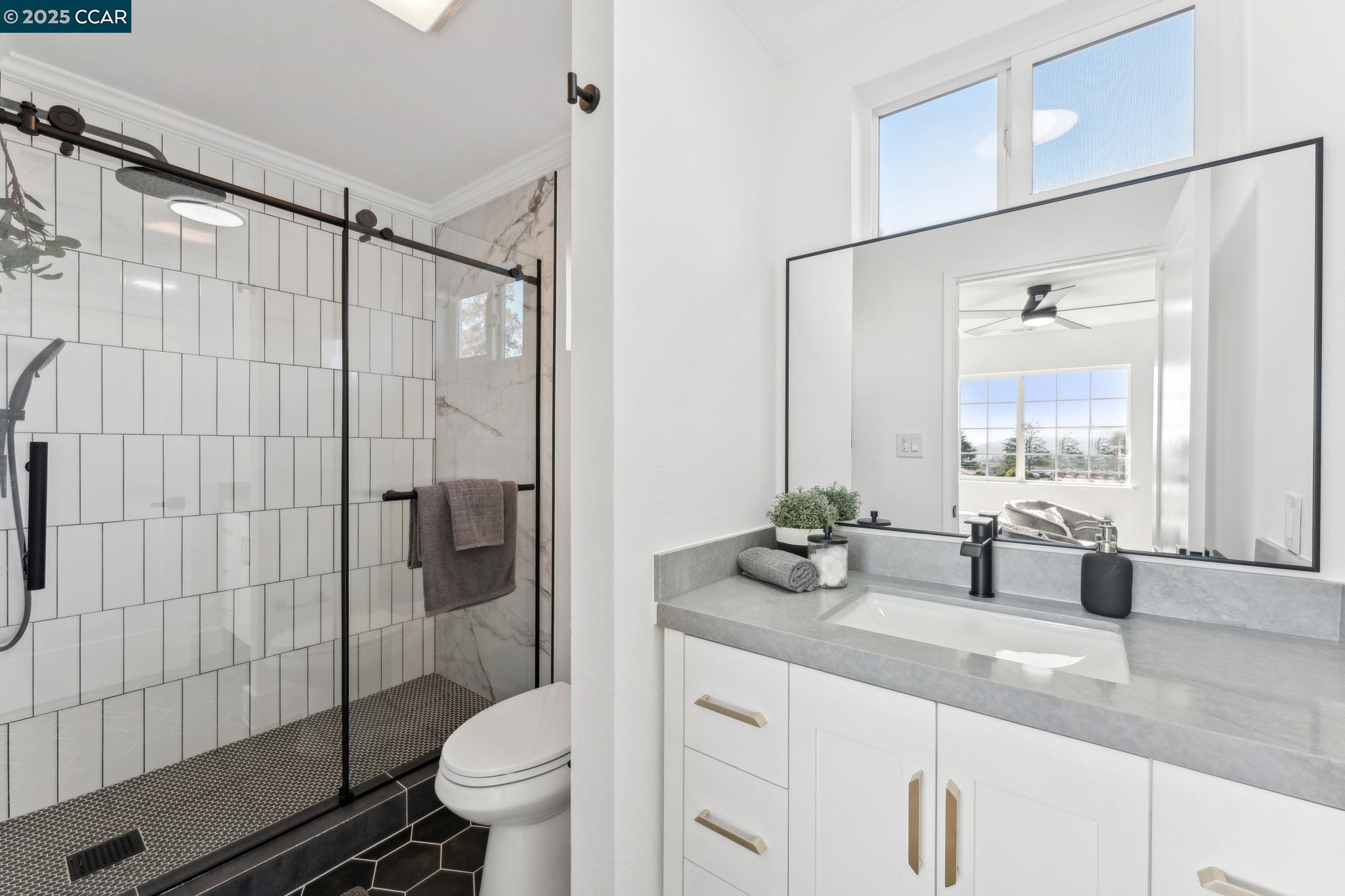 2144 Pomar Vista St.