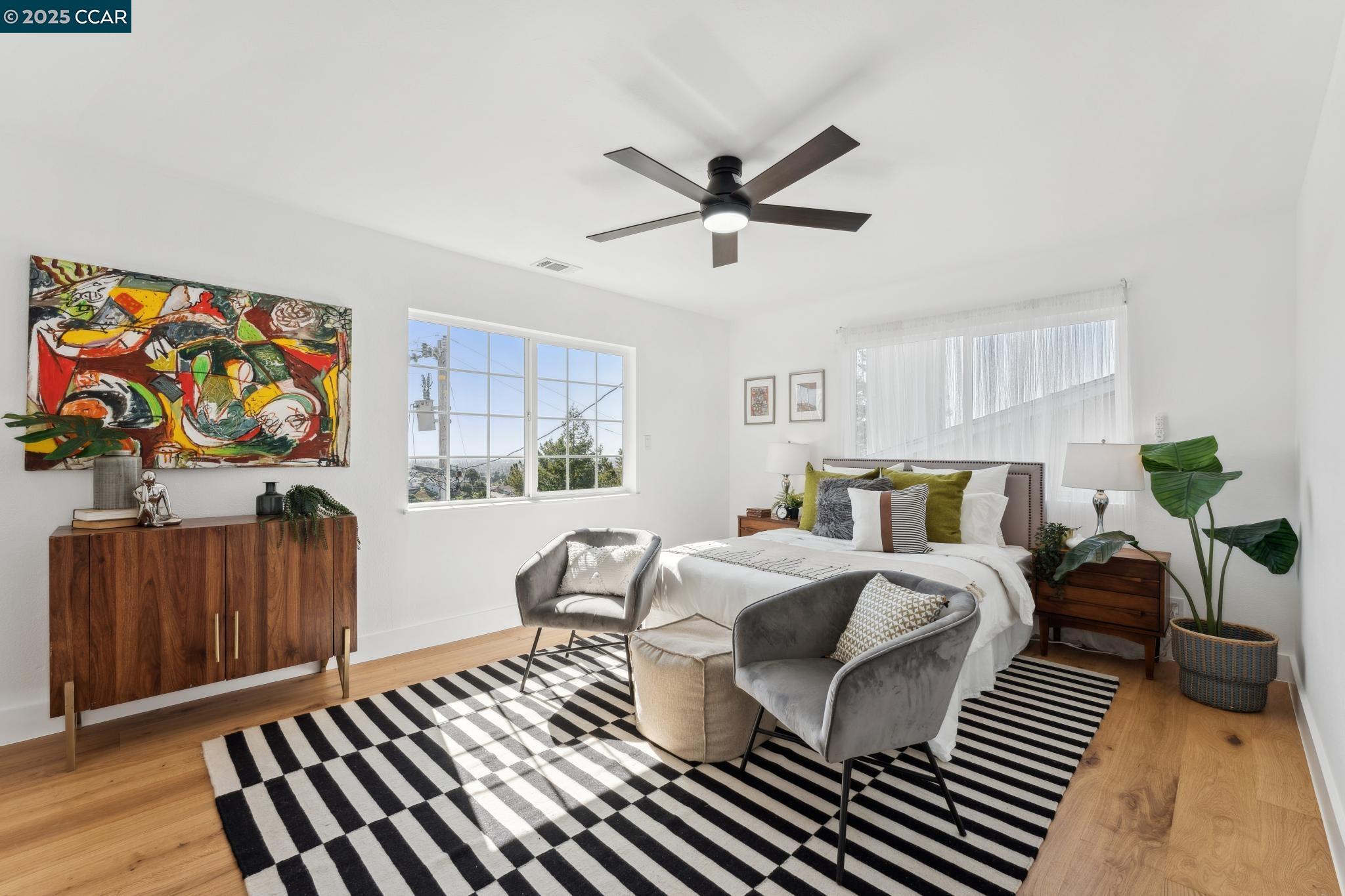 2144 Pomar Vista St.