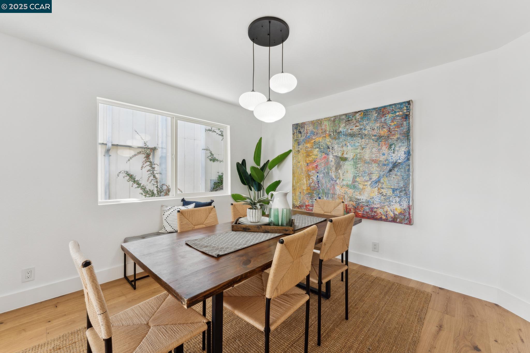 2144 Pomar Vista St.