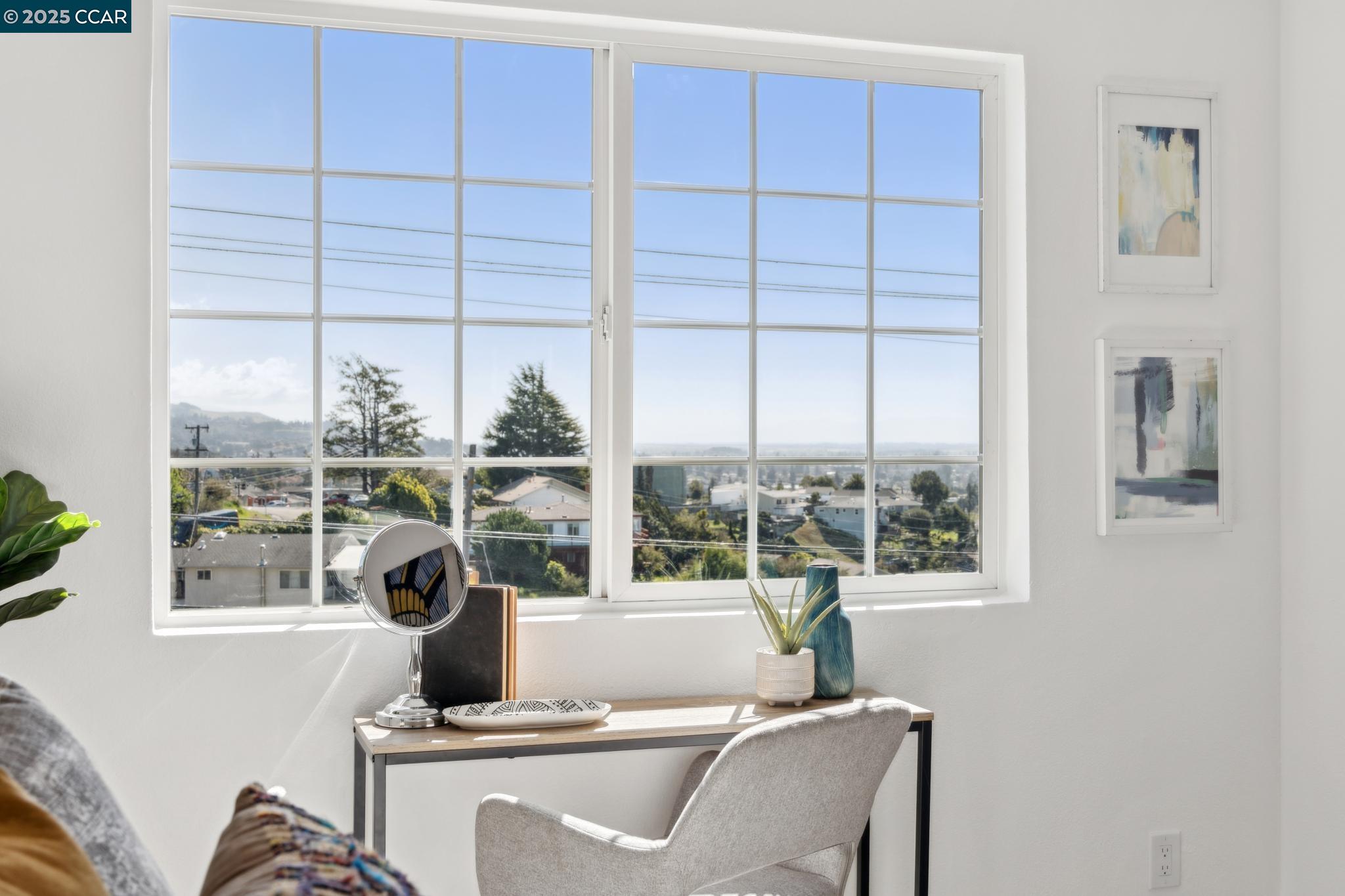 2144 Pomar Vista St.