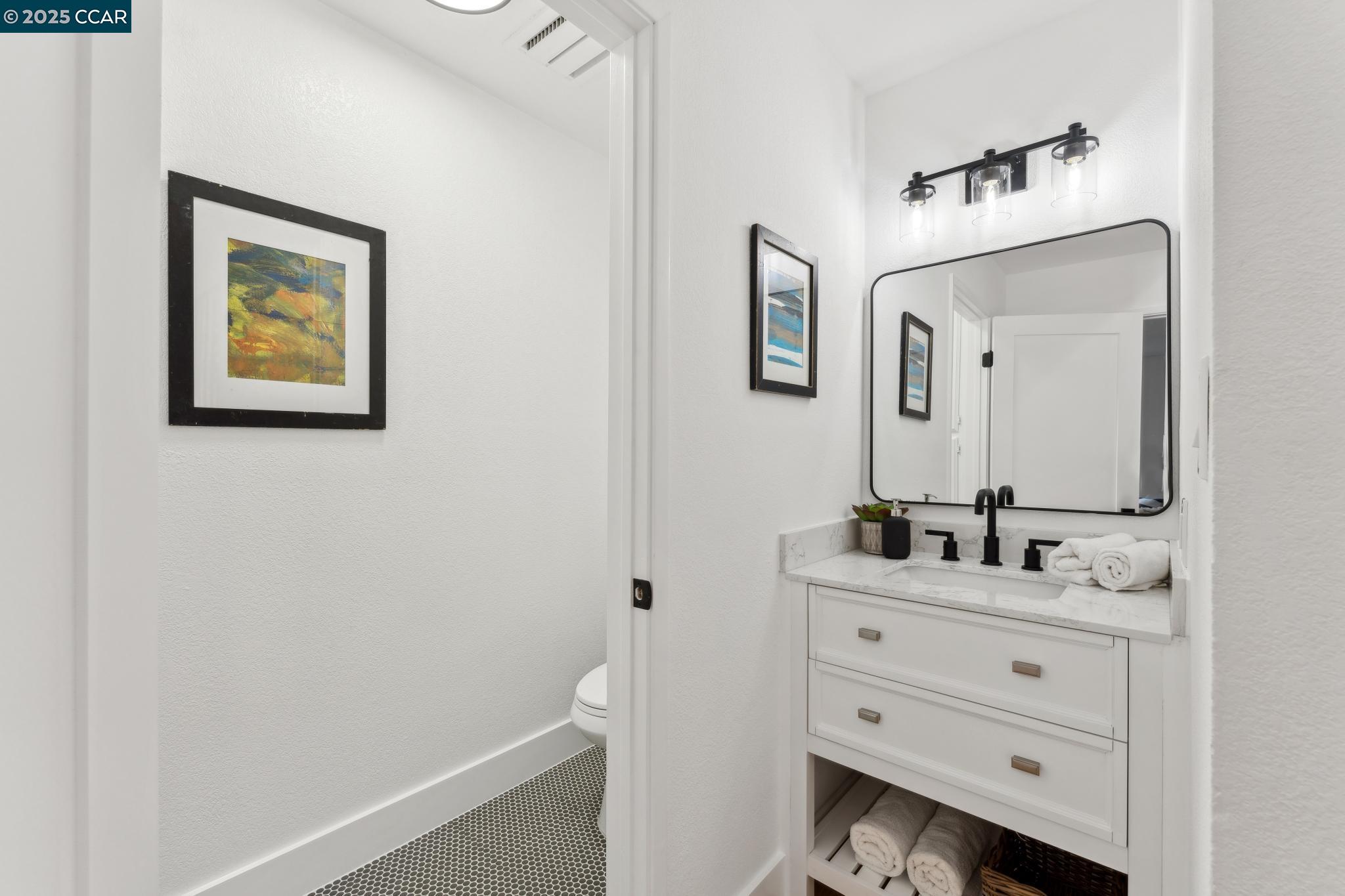 2144 Pomar Vista St.