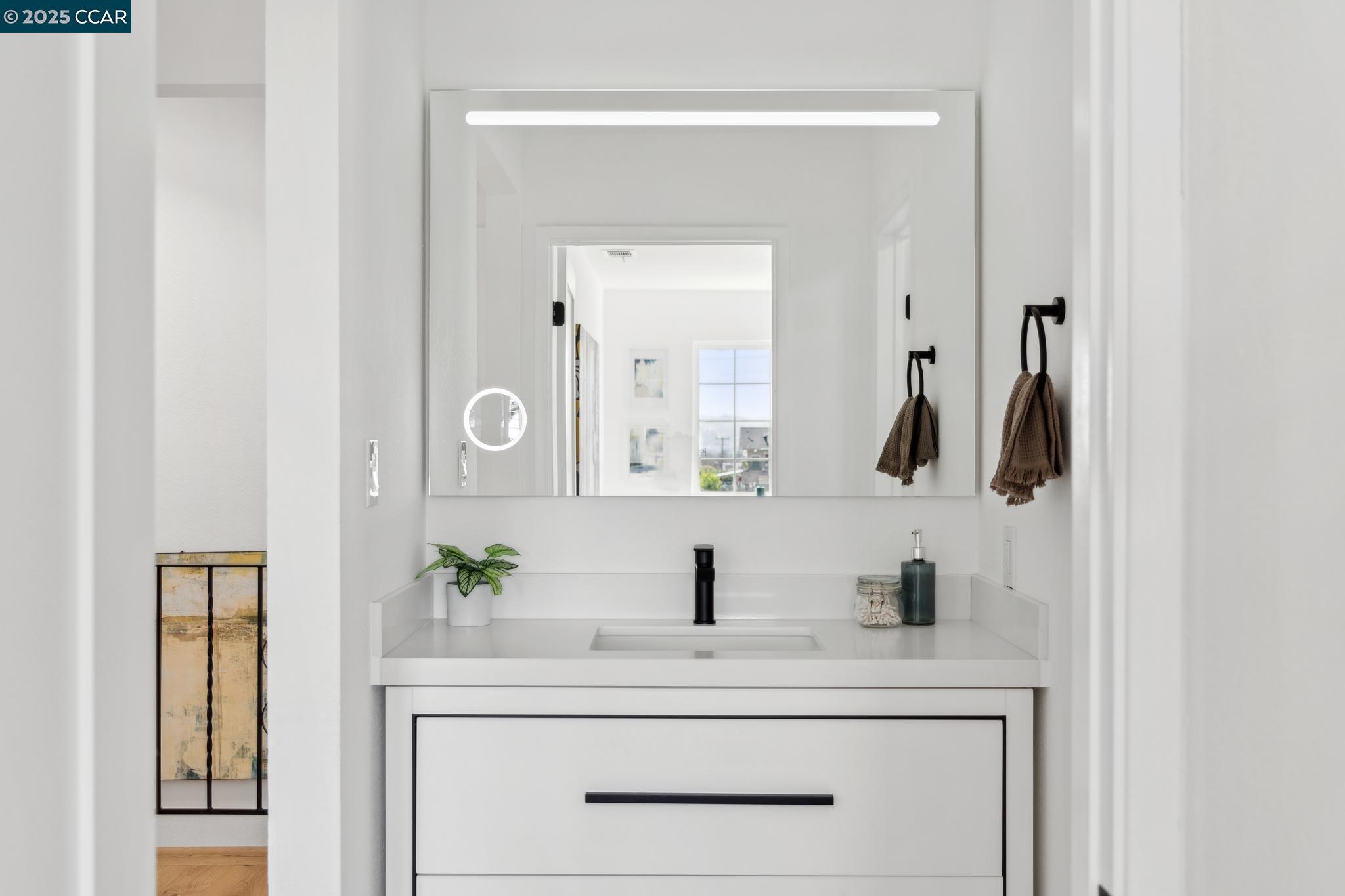 2144 Pomar Vista St.