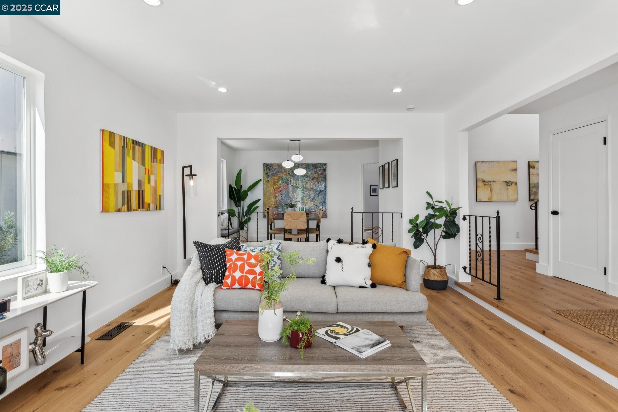 2144 Pomar Vista St.