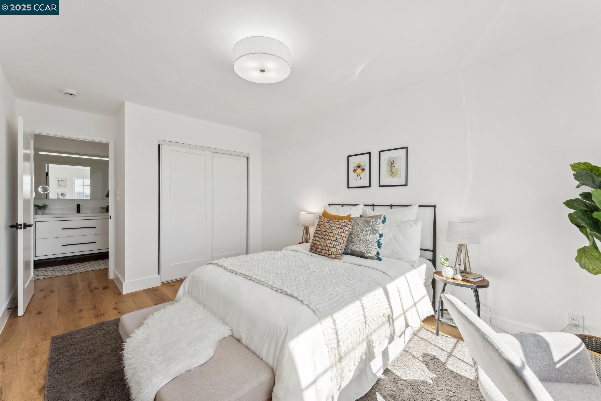 2144 Pomar Vista St.