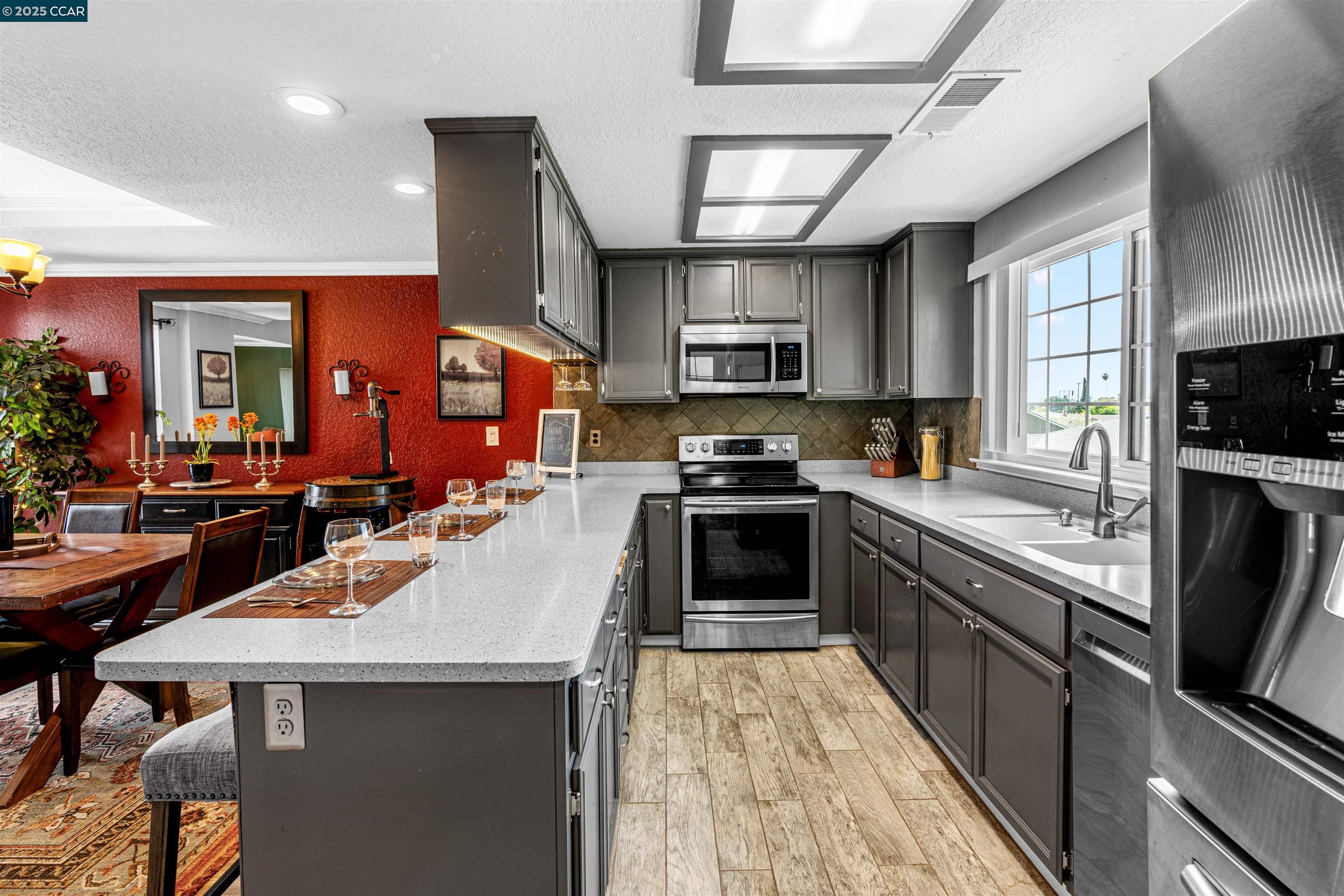 1251 Sandy Bridges Ct