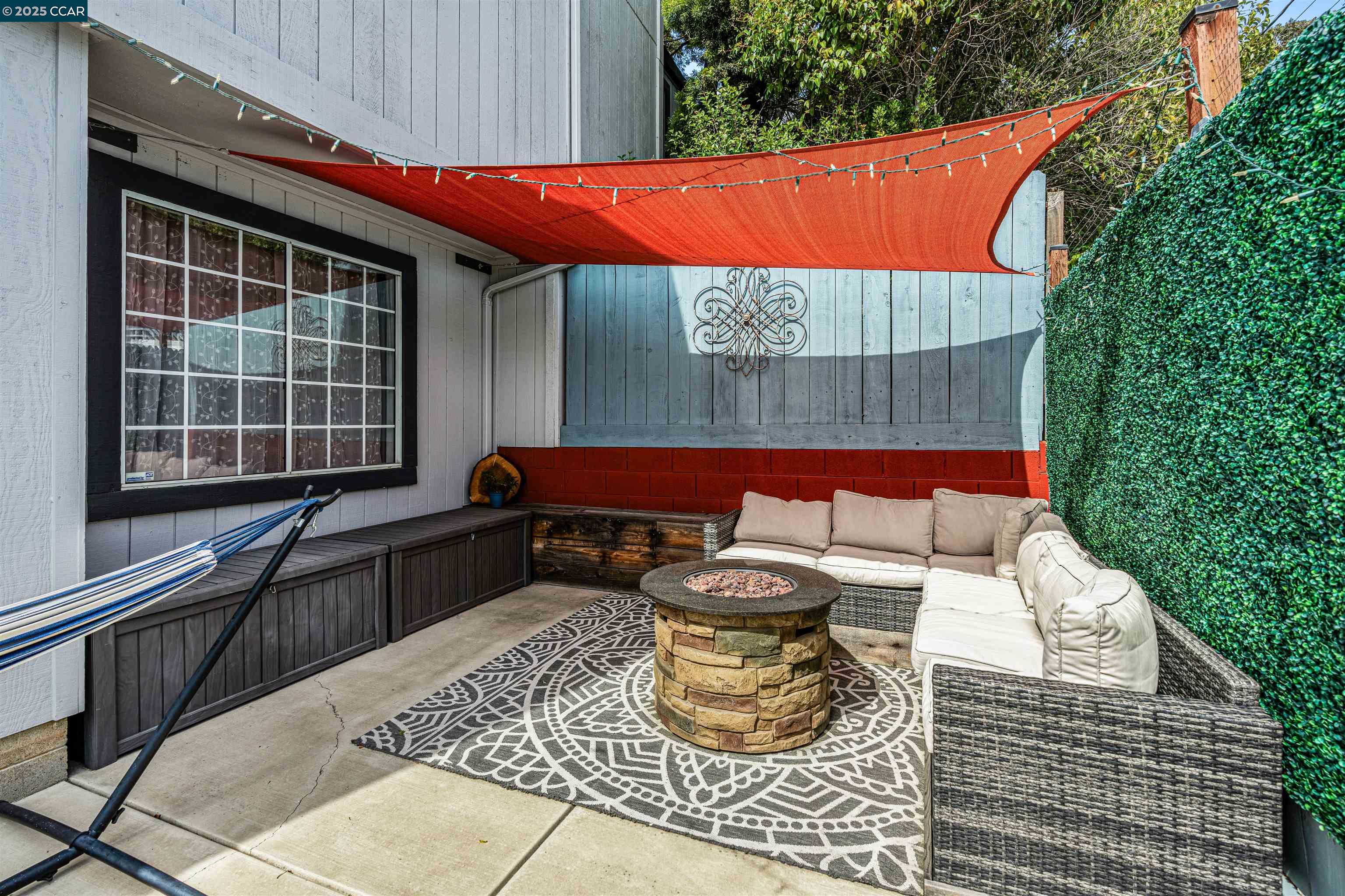 1251 Sandy Bridges Ct